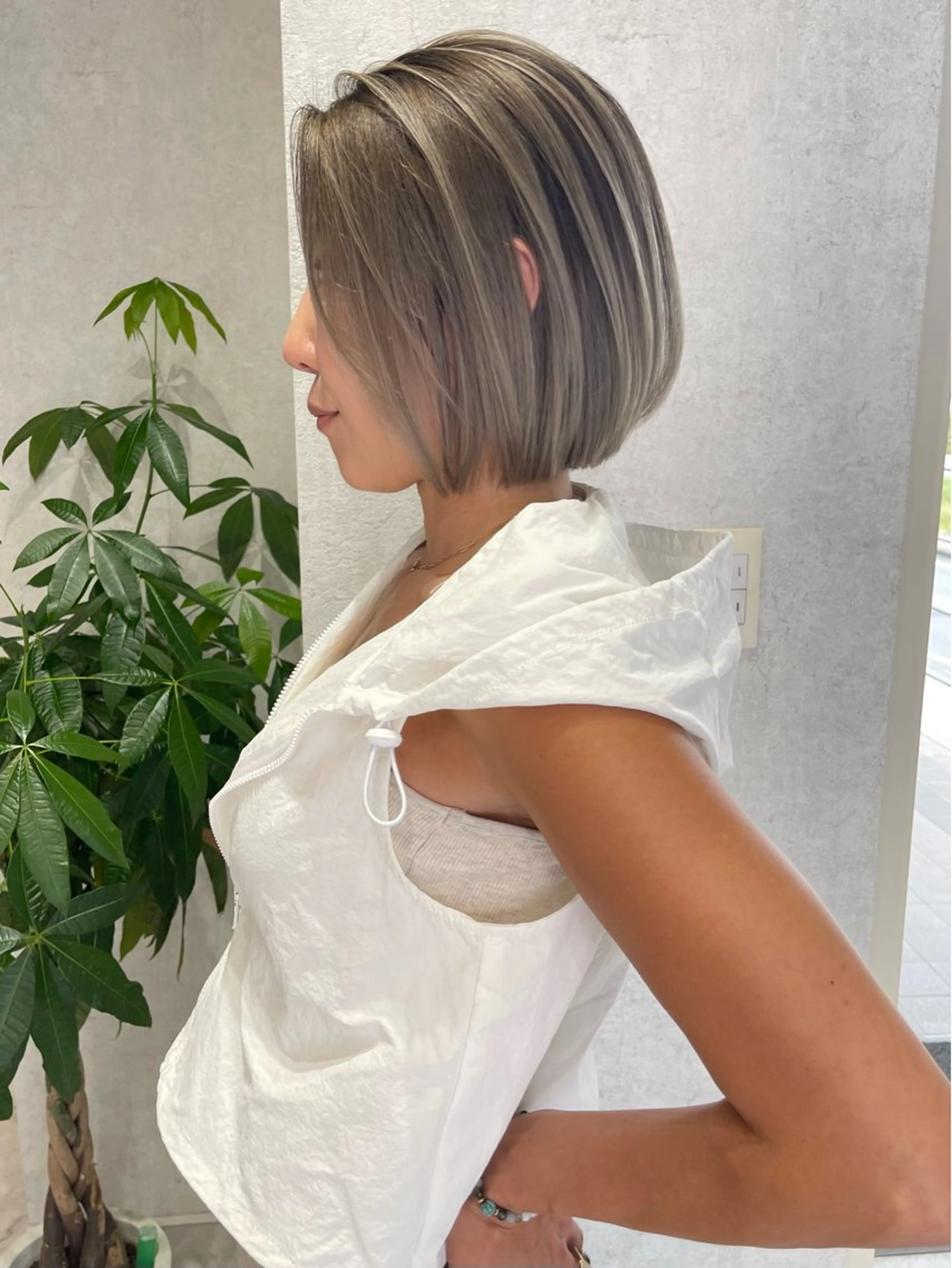ショート カラー ヘアアレンジ ショートボブ バレイヤージュ ブリーチ ケアブリーチ デザインカラー カット ヘアカラー トリートメント アンドウ ユウ/ レイヤーカット/韓国のヘアスタイル