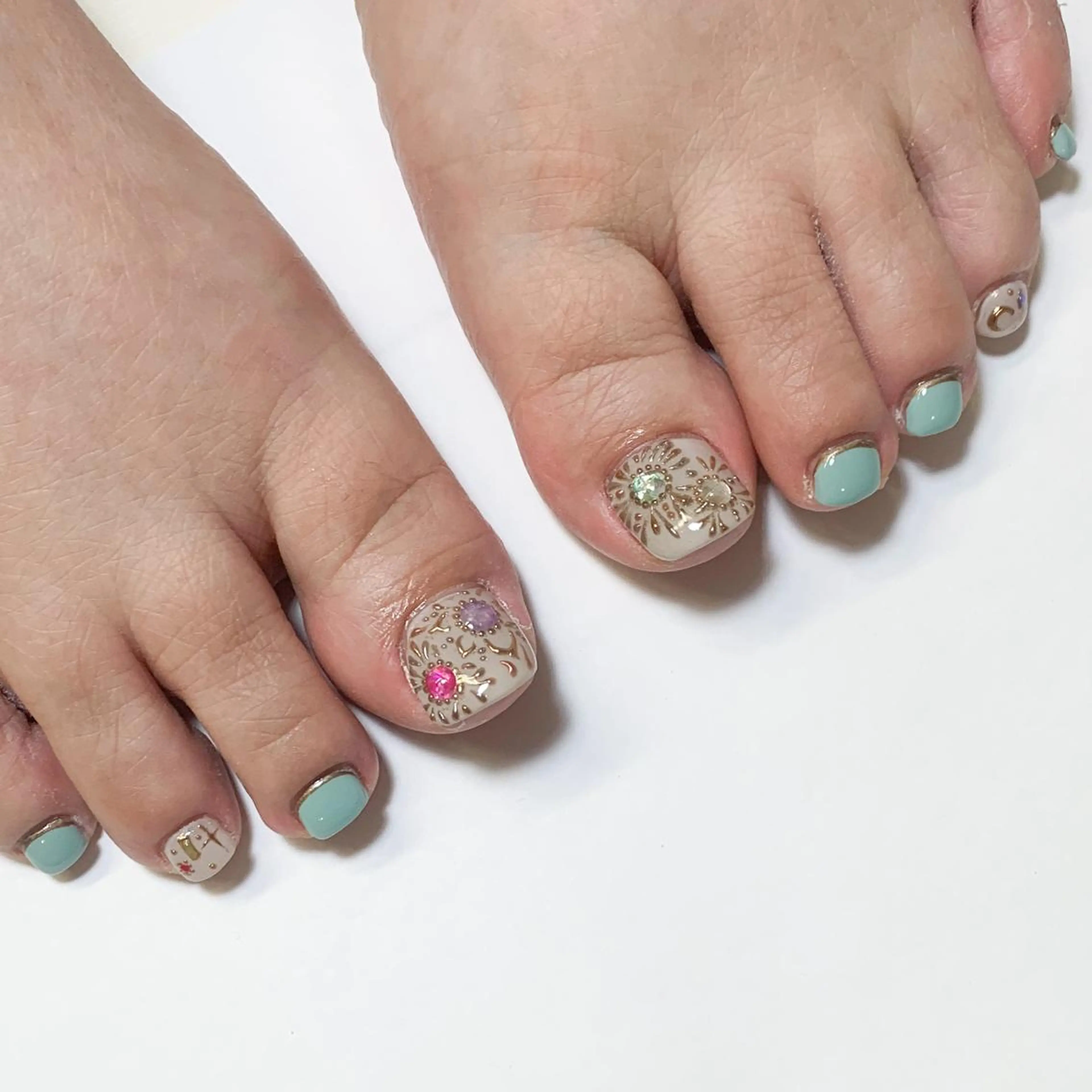 ネイル フットネイル atelier　FIORITURA所属・FIORITURA aiのネイルデザイン