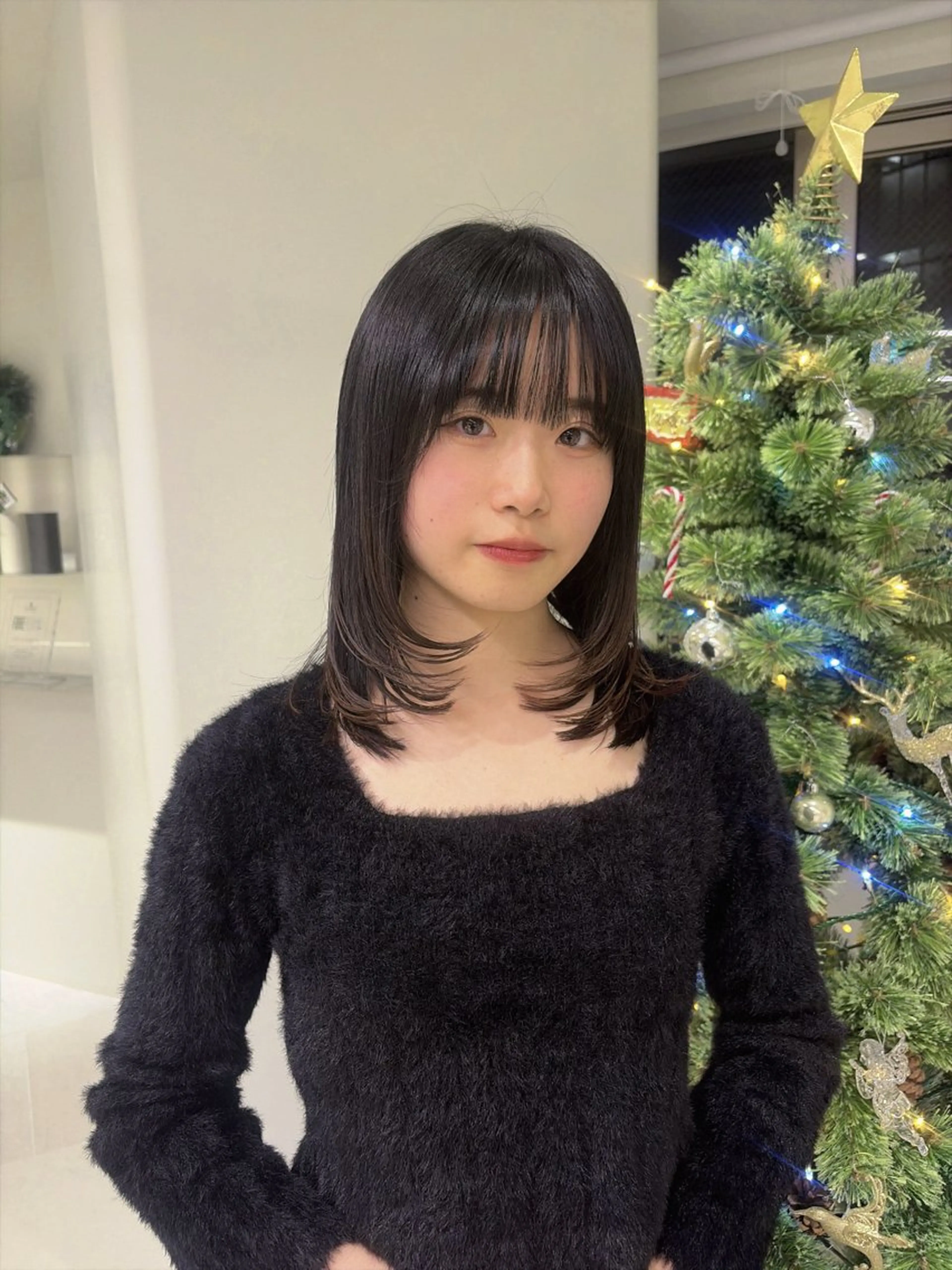 セミロング レイヤーカット aoi 🪐keen立川のヘアスタイル