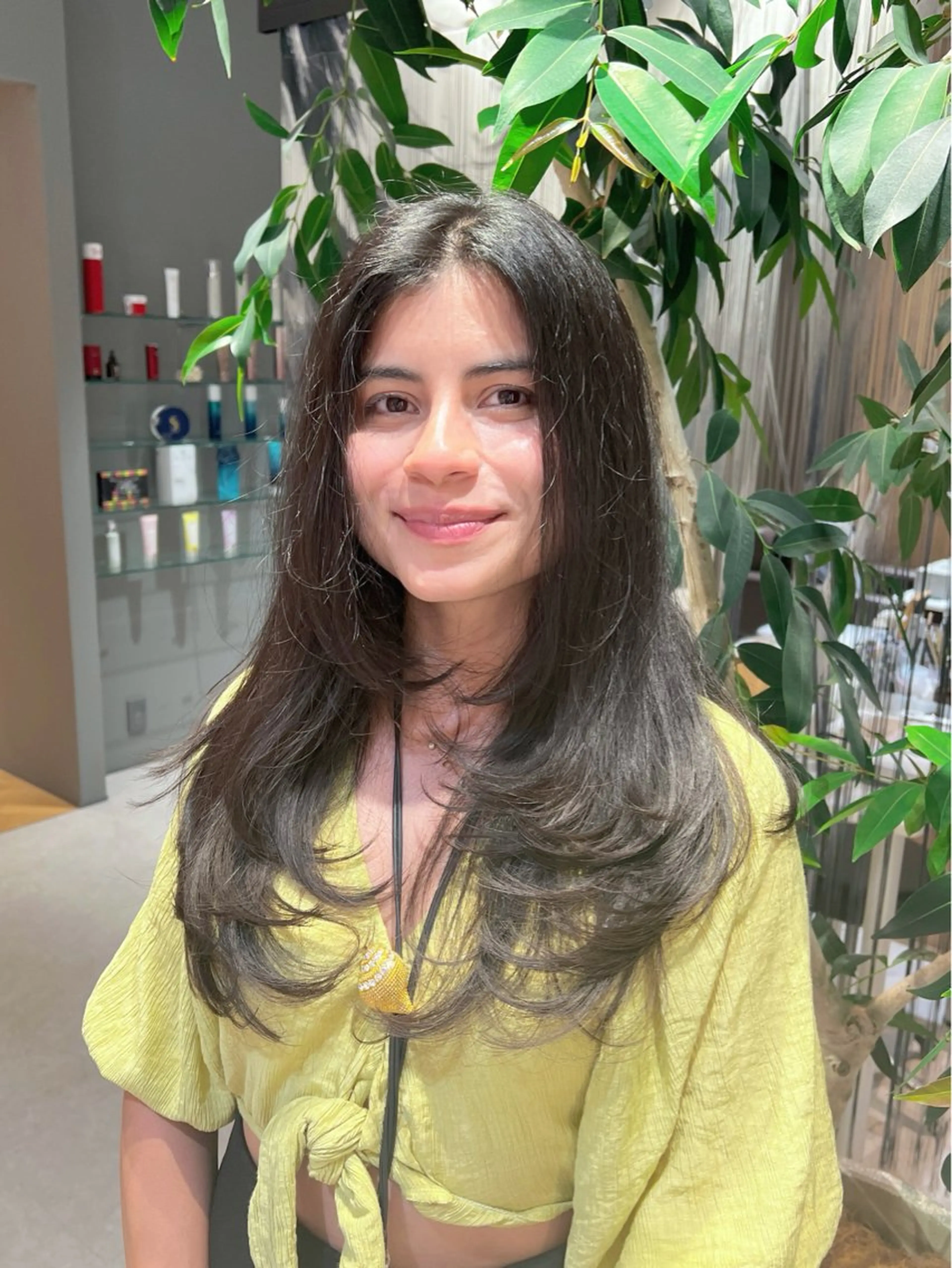 ロング 顔周りカット レイヤーカット カット ヘアカラー uno pulir【ウノプリール】西梅田ハービスプラザ店所属・レイヤーモデル募集/ 梅田美容室のヘアスタイル
