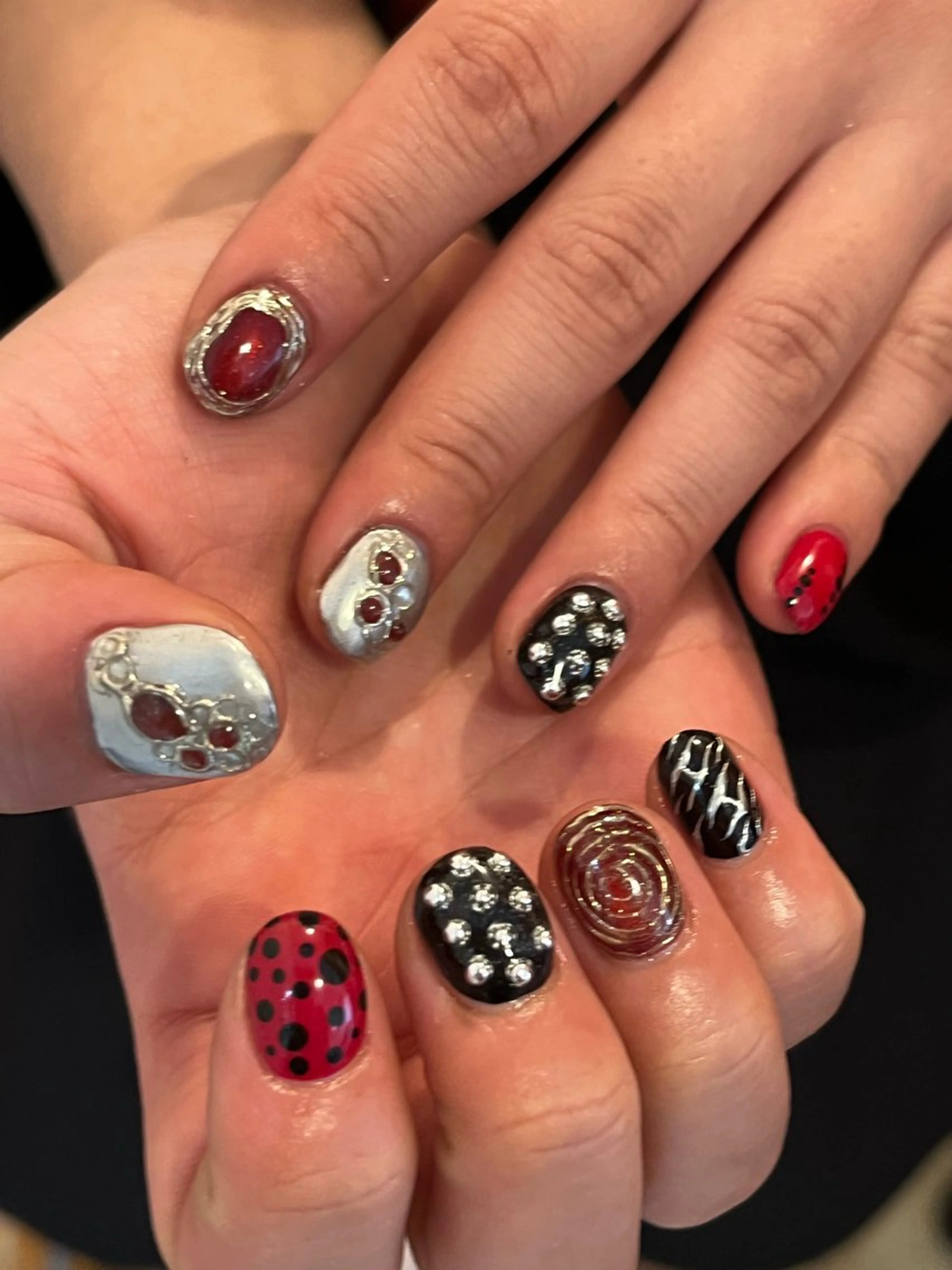 ネイル 文 /個性派ネイルのネイルデザイン