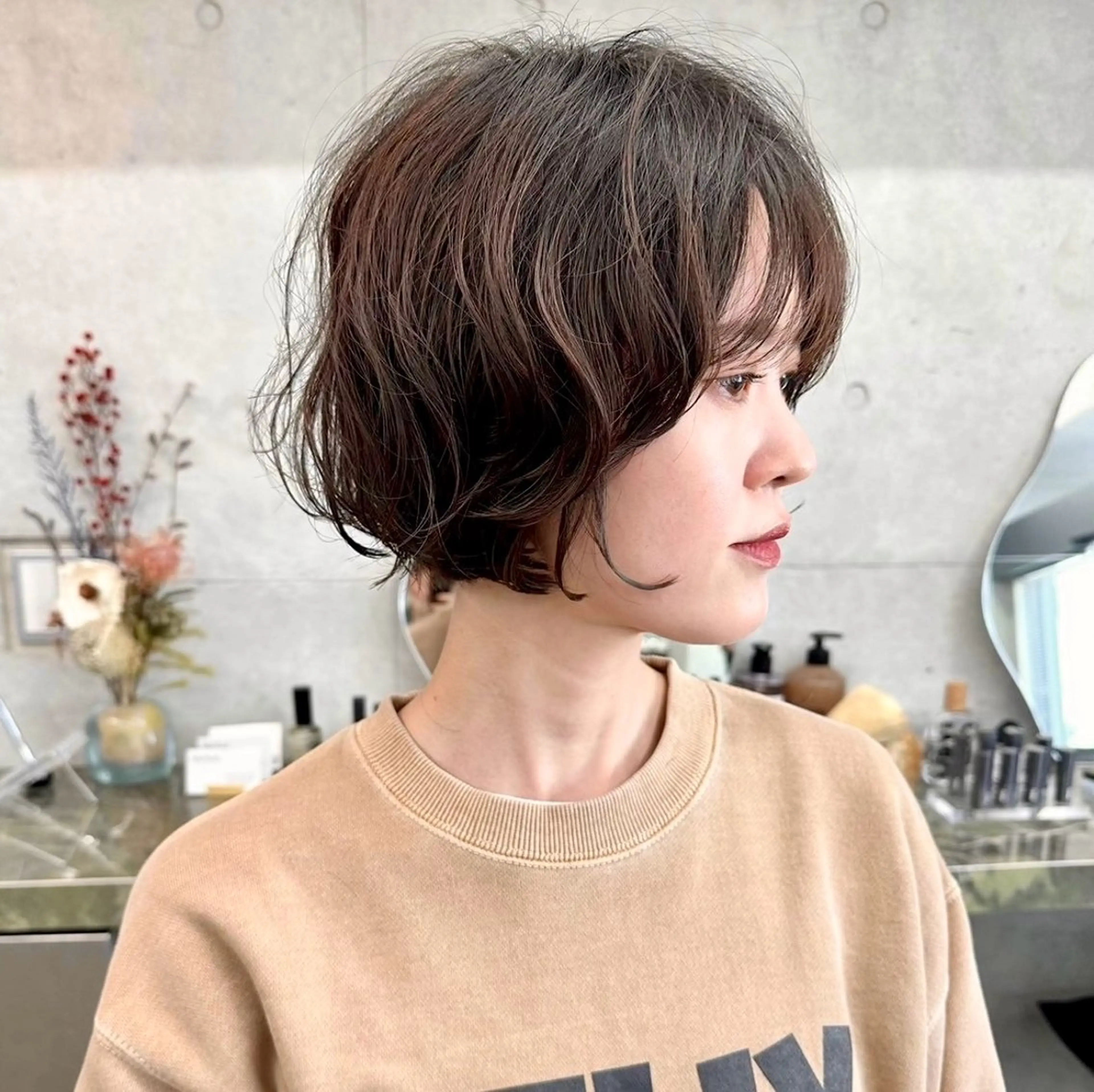 ショート パーマ カット パーマ 透け感カラー 🌱いわさきのヘアスタイル