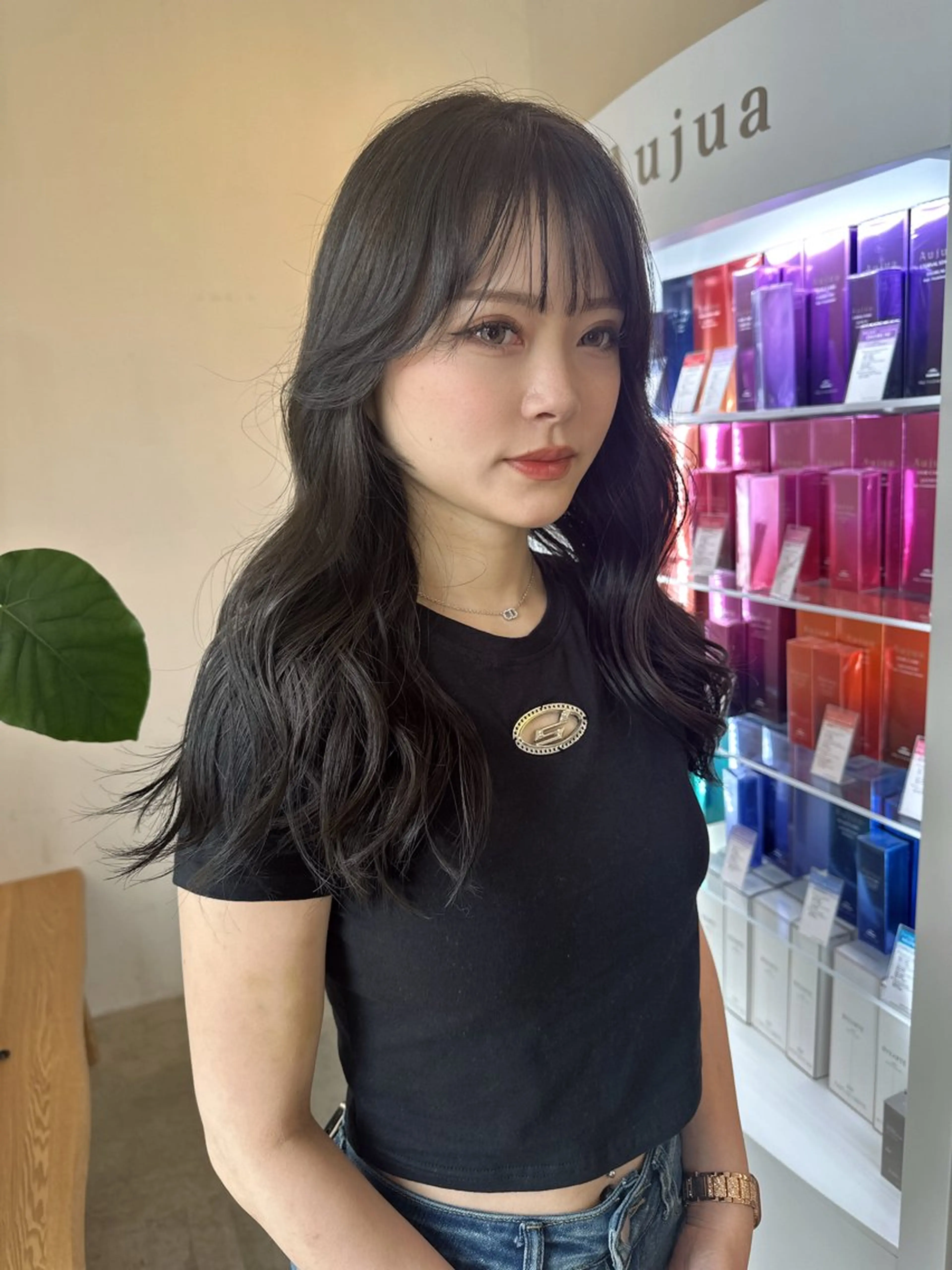 セミロング un.所属・un. aiのヘアスタイル
