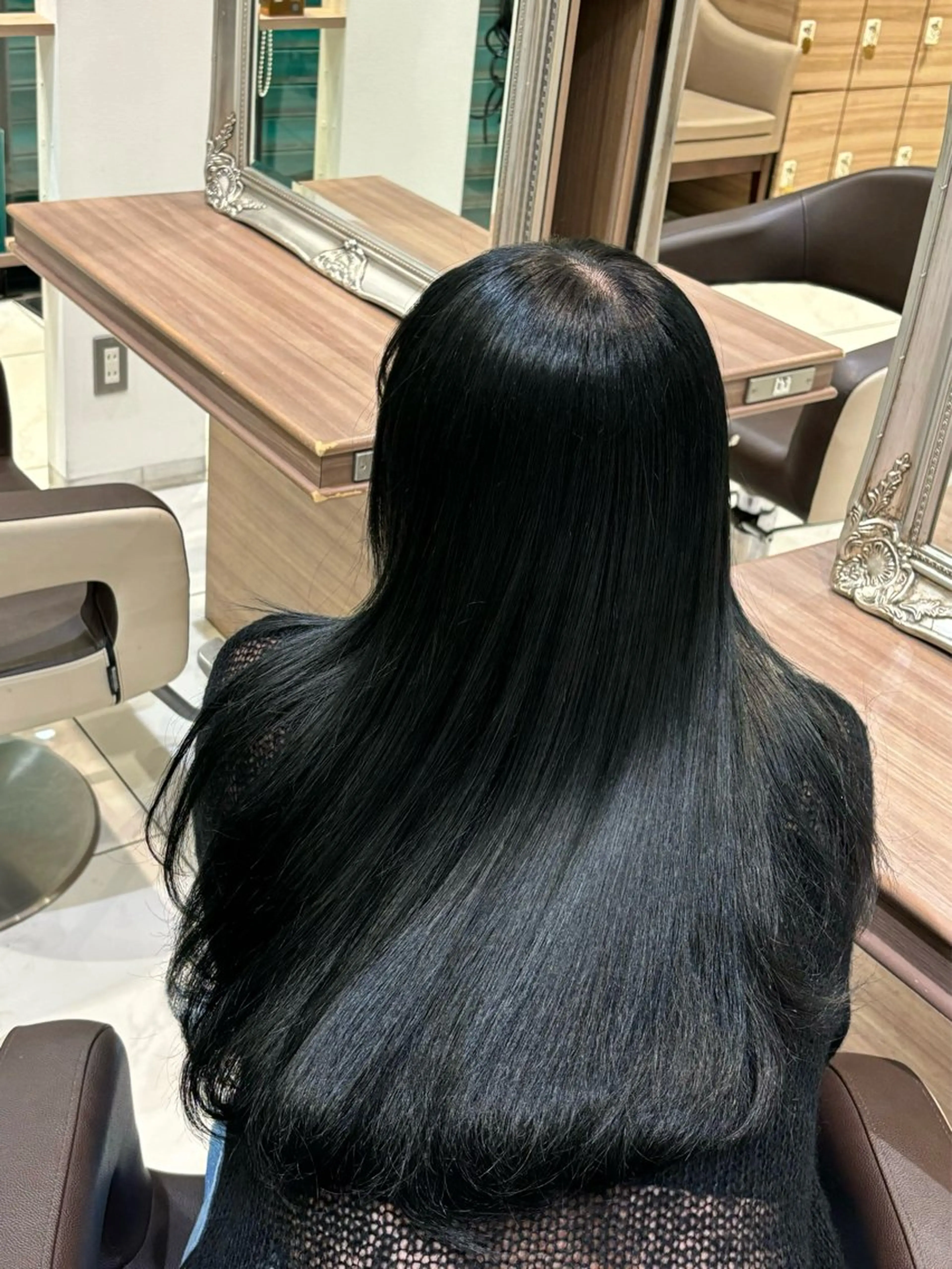 カラー chinatsu ໒꒱ ‧₊˚のヘアスタイル