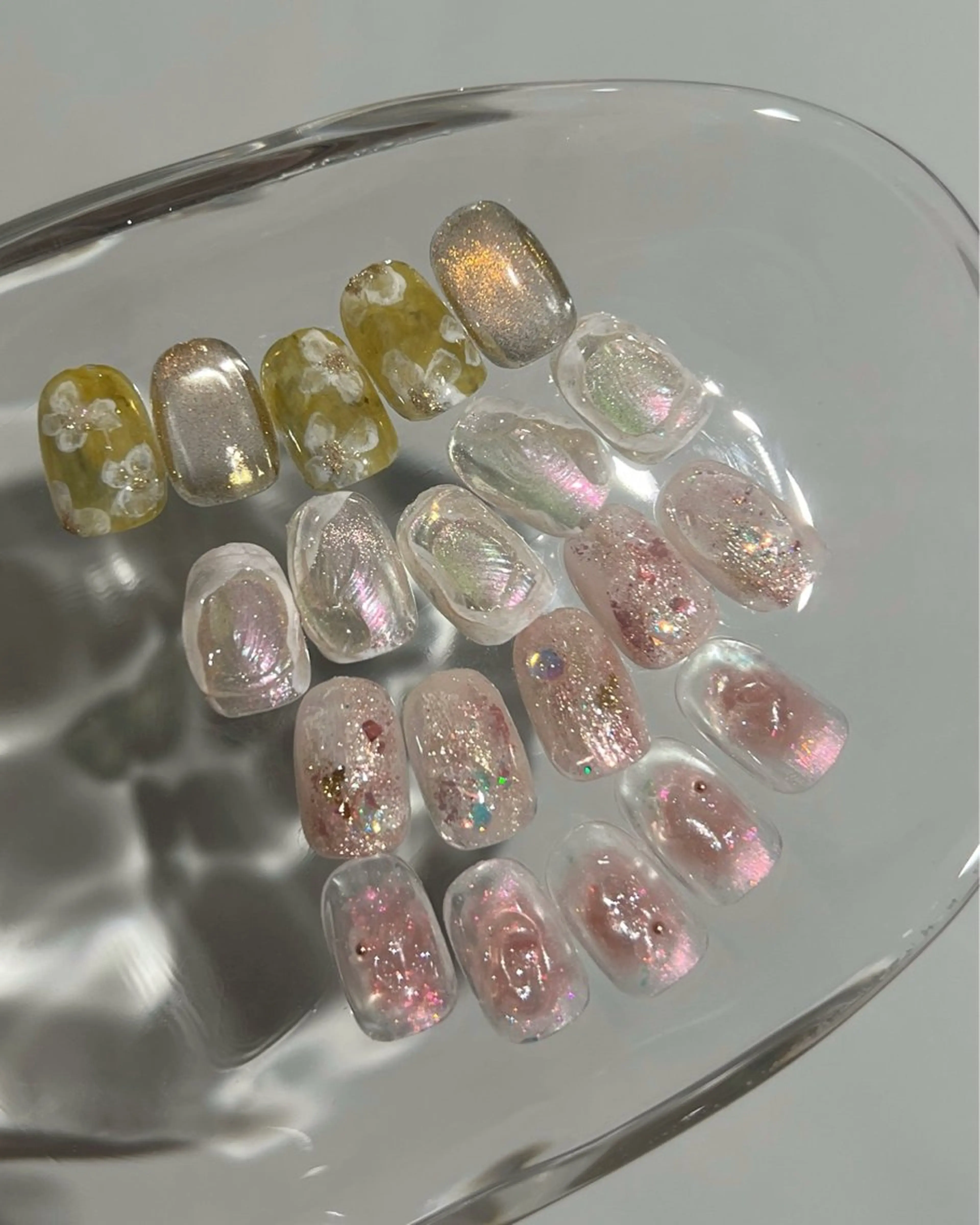ネイル ニュアンスネイル GLAD nail 新宿のネイルデザイン