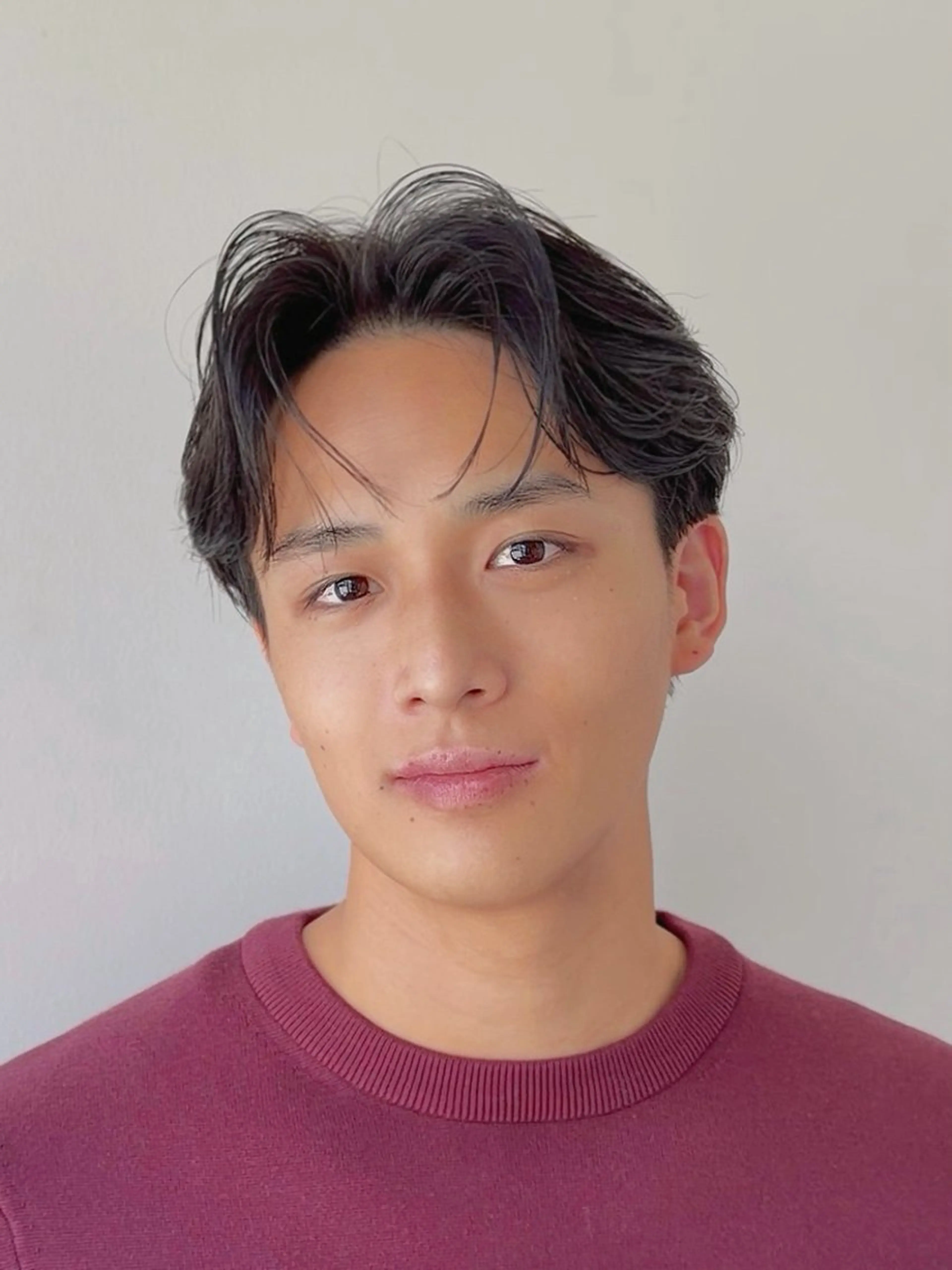 ミディアム メンズ ミディアムパーマ ビジネス センターパート メンズパーマ カット トリートメント メンズパーマ/ メンズカット/平木のヘアスタイル