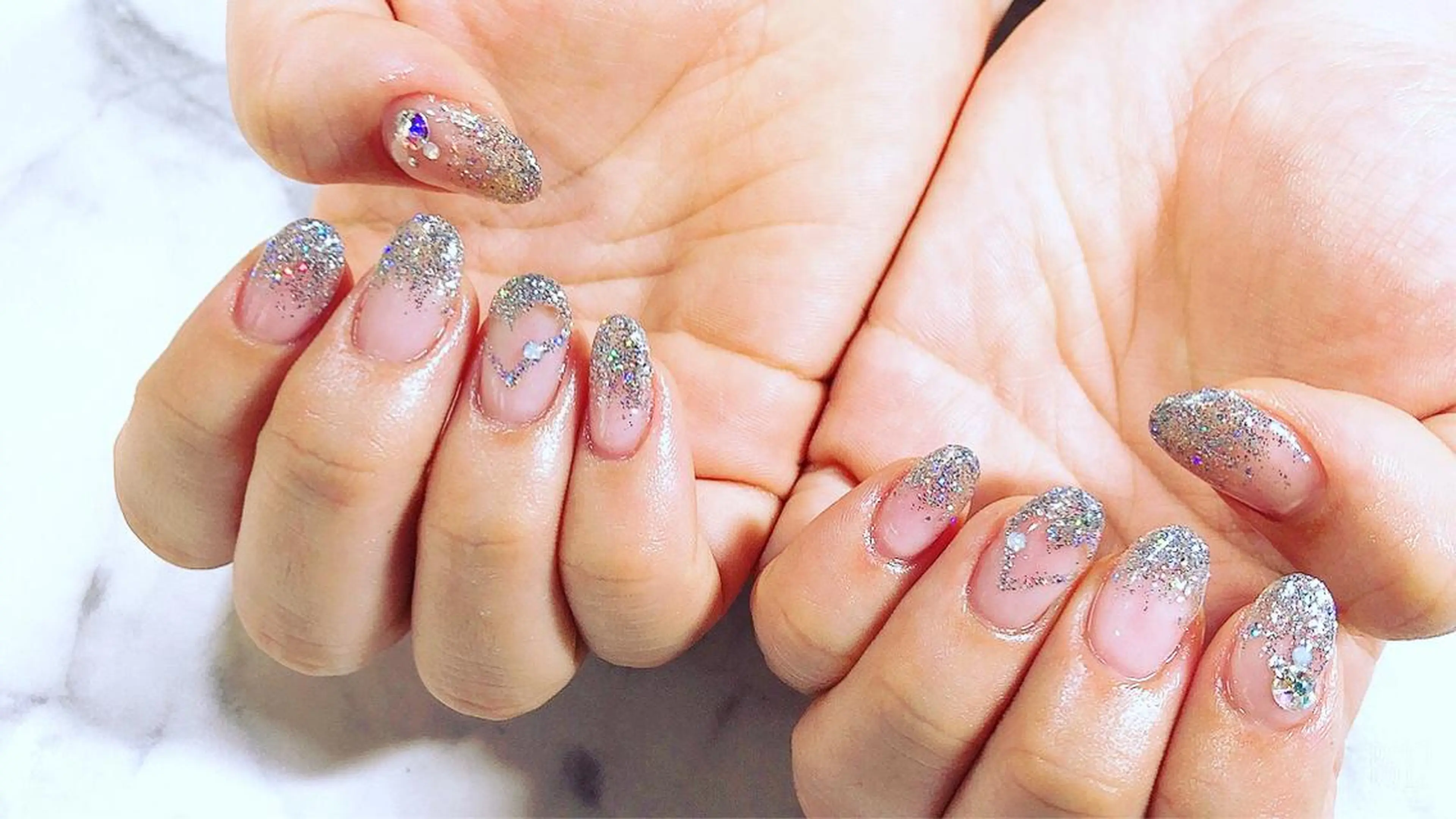 ネイル アートネイル フレンチネイル ジェルネイル キラキラネイル ラメ(グリッター) A"nail ネイリストayanaのネイルデザイン