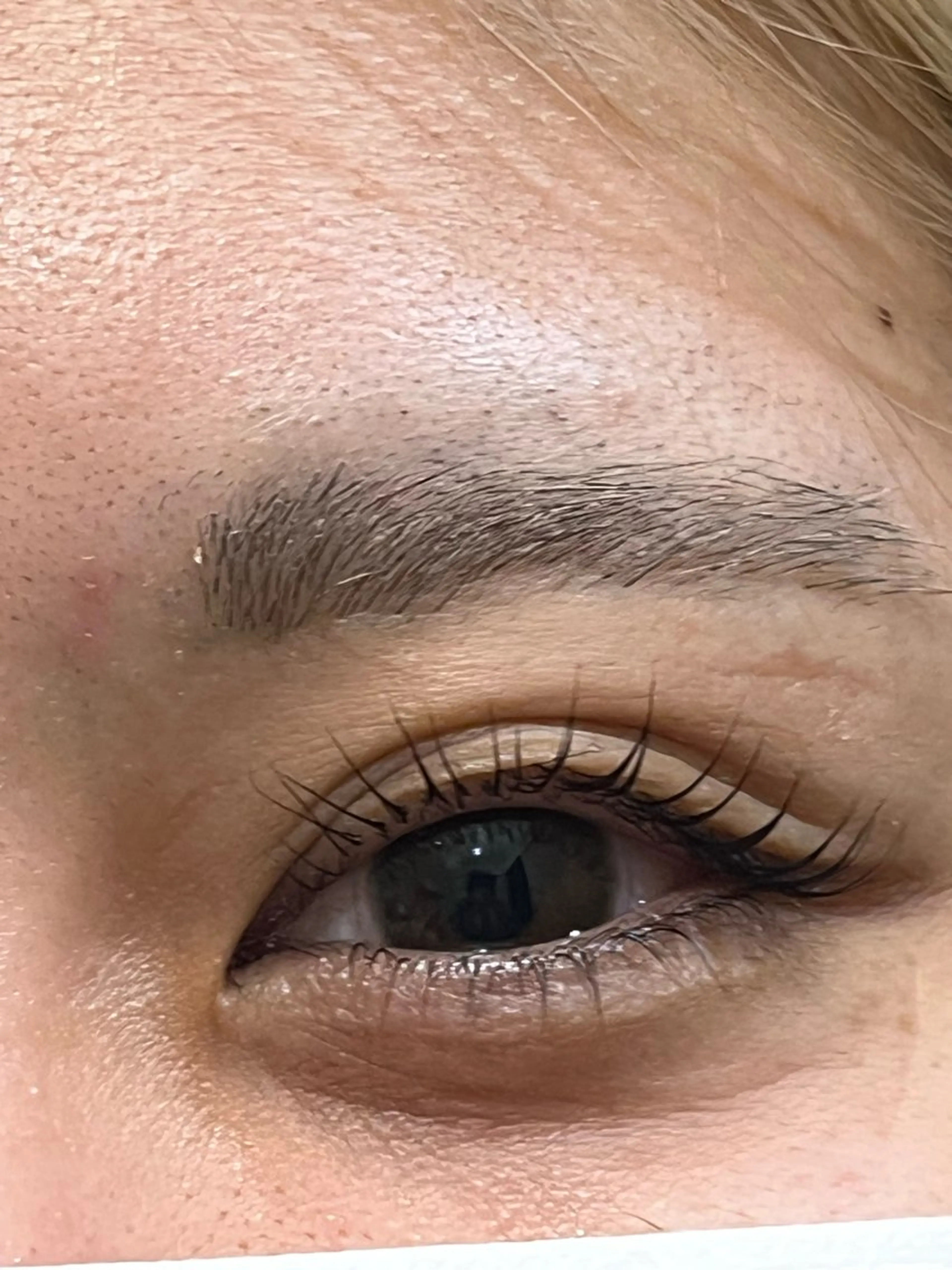 マツエク・マツパ マツパ Cure所属・三澤 朱里の眉毛・アイブロウイメージ