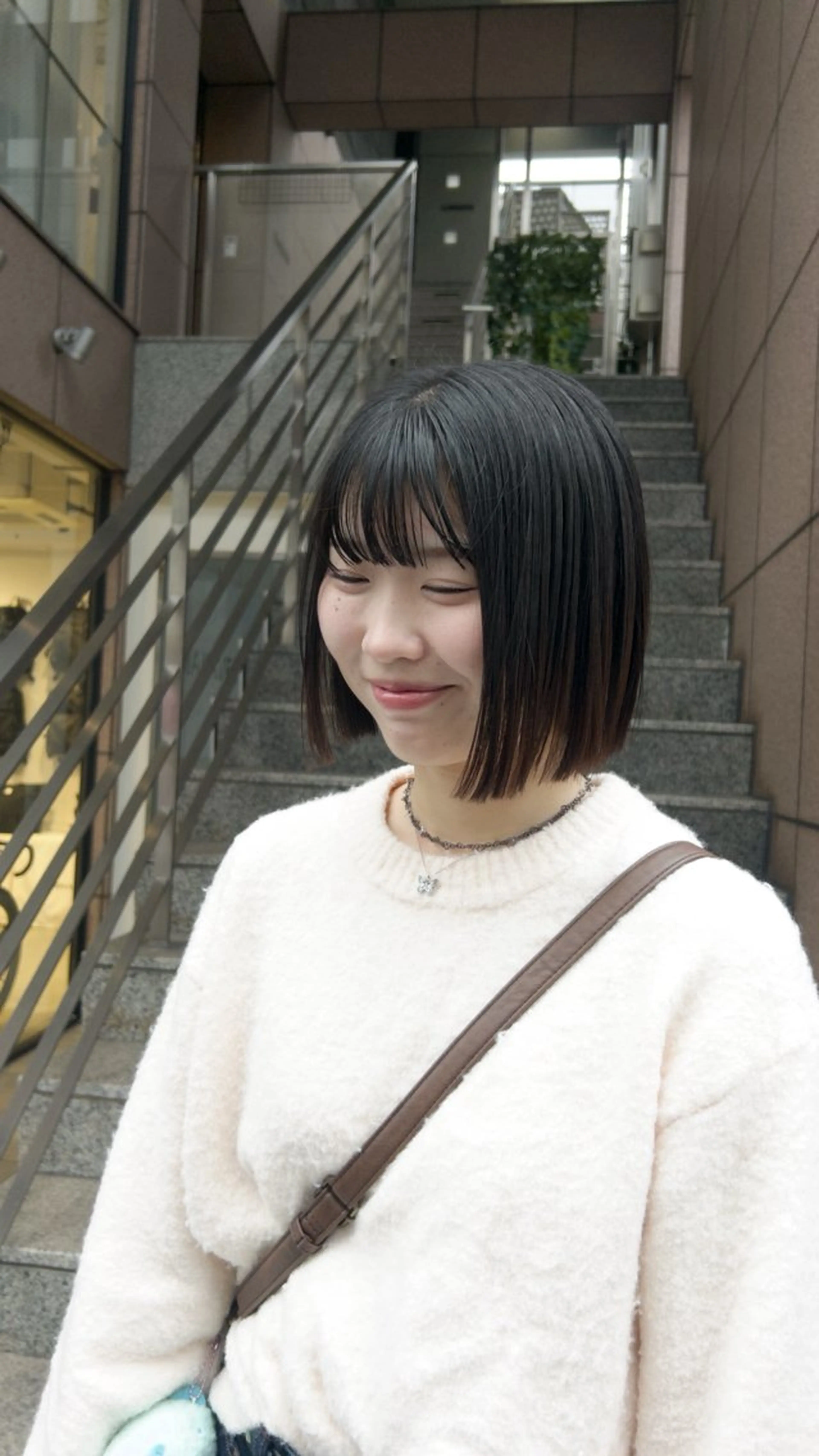 ショート カラー カット ヘアカラー Lomalia Moemiのヘアスタイル
