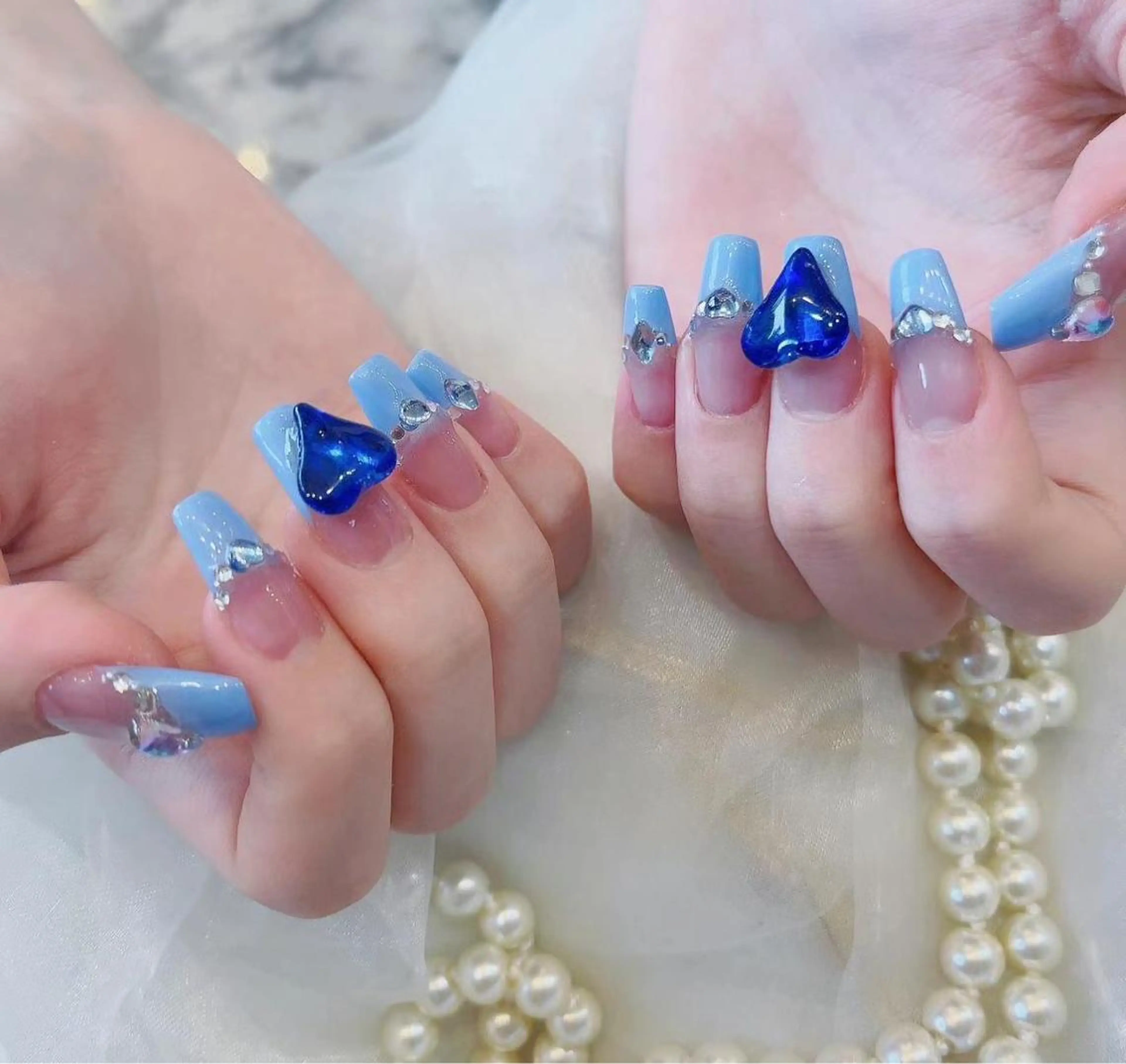 ネイル ブルー フレンチネイル ハート Babarla Nailのネイルデザイン
