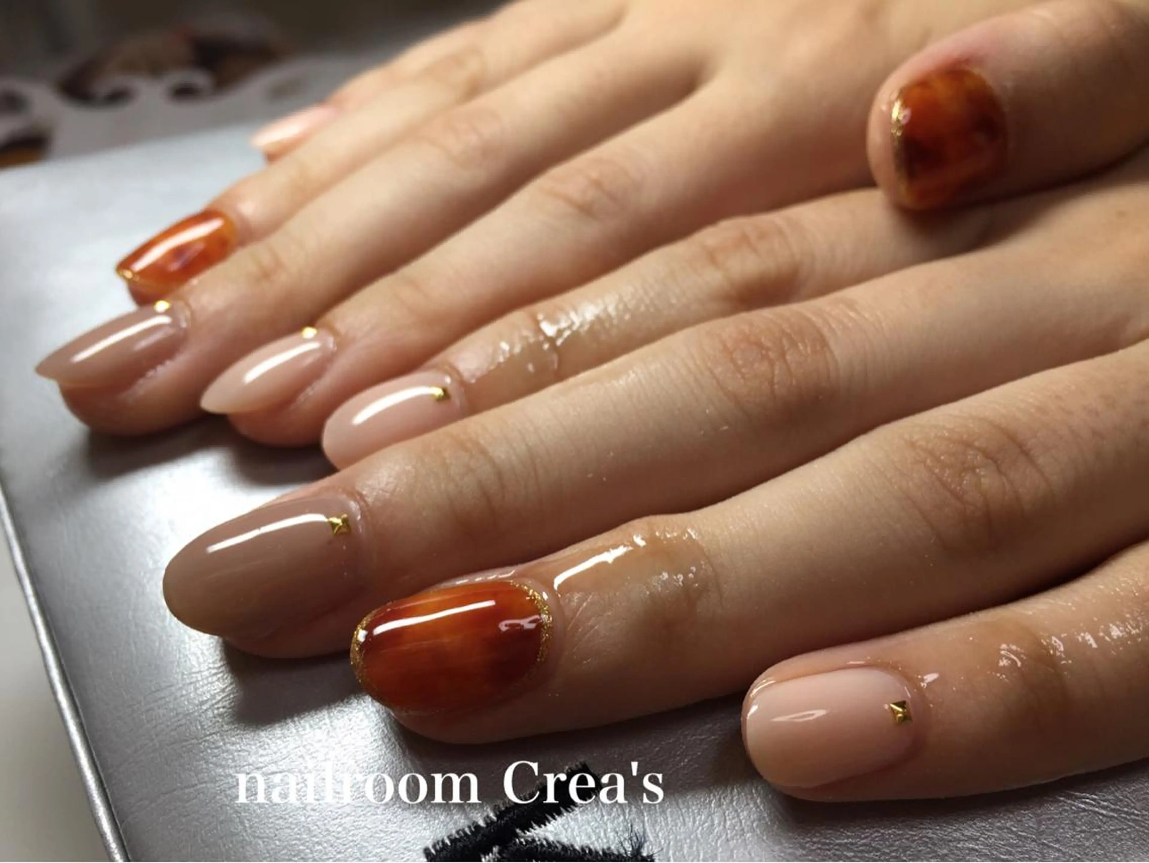 ネイル べっ甲ネイル 氷ネイル・うるうるネイル nailroom Crea'sのネイルデザイン