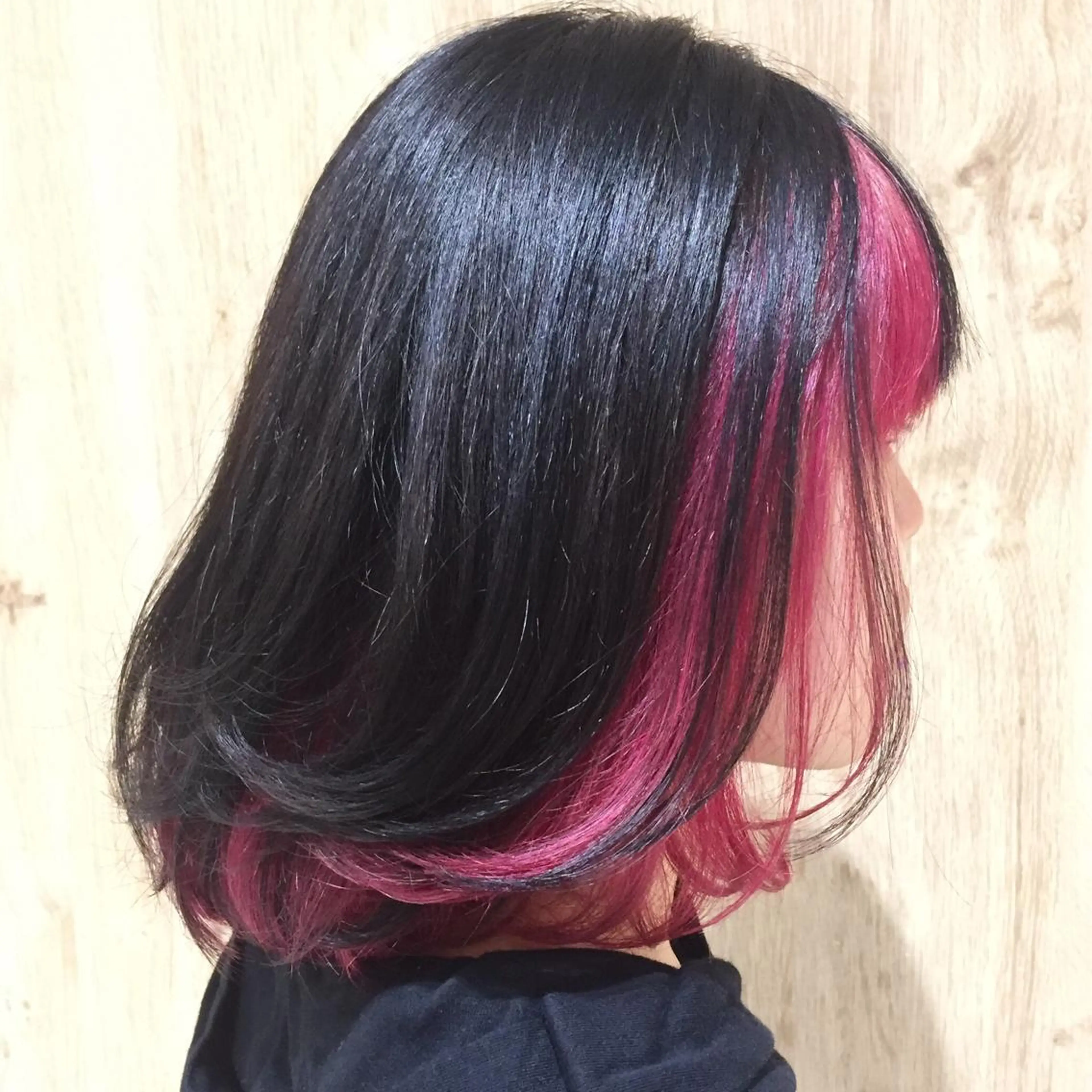 カラー インナーカラー 中林 由佳のヘアスタイル