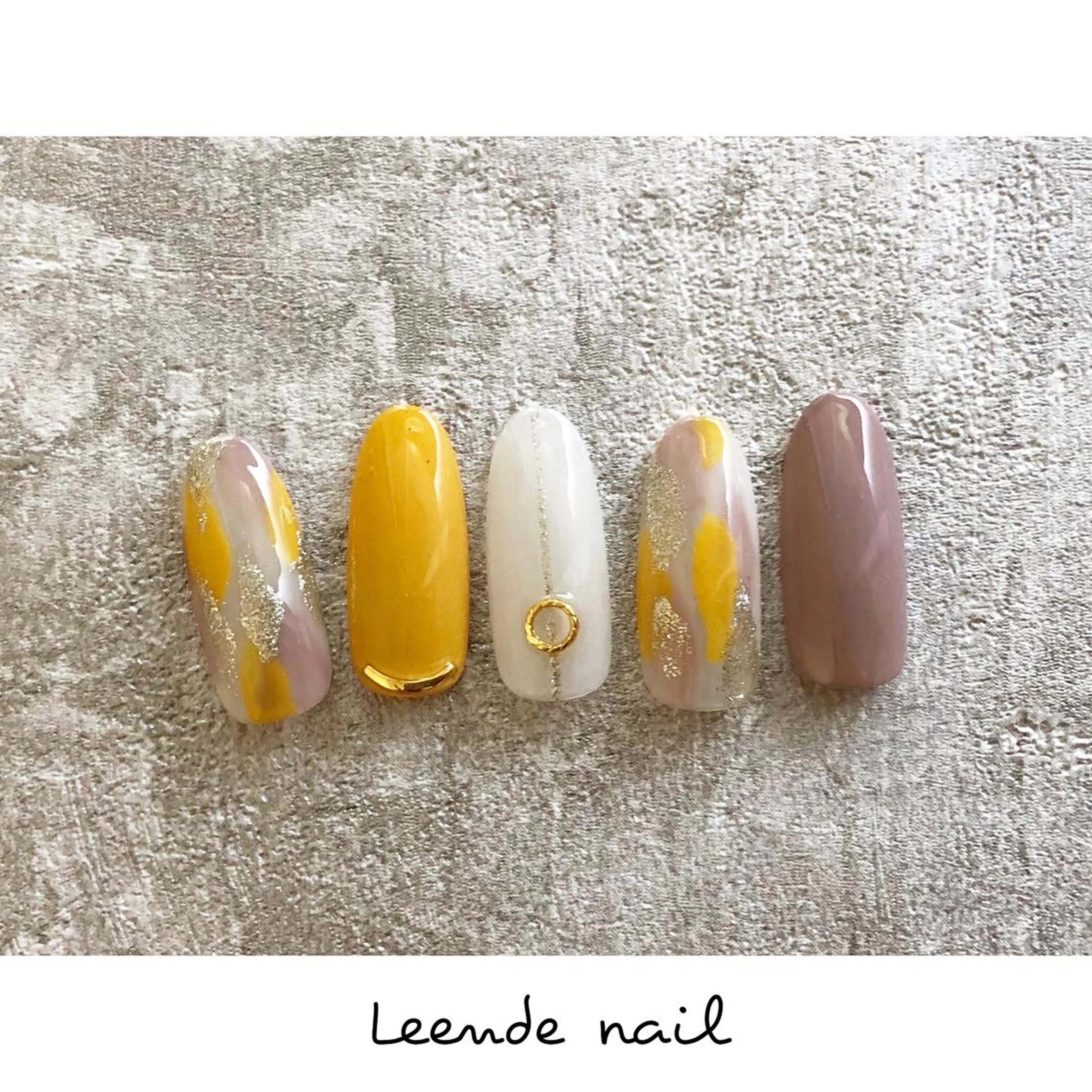 ネイル ハンドネイル Leendenail 【リエンダネイル】のネイルデザイン