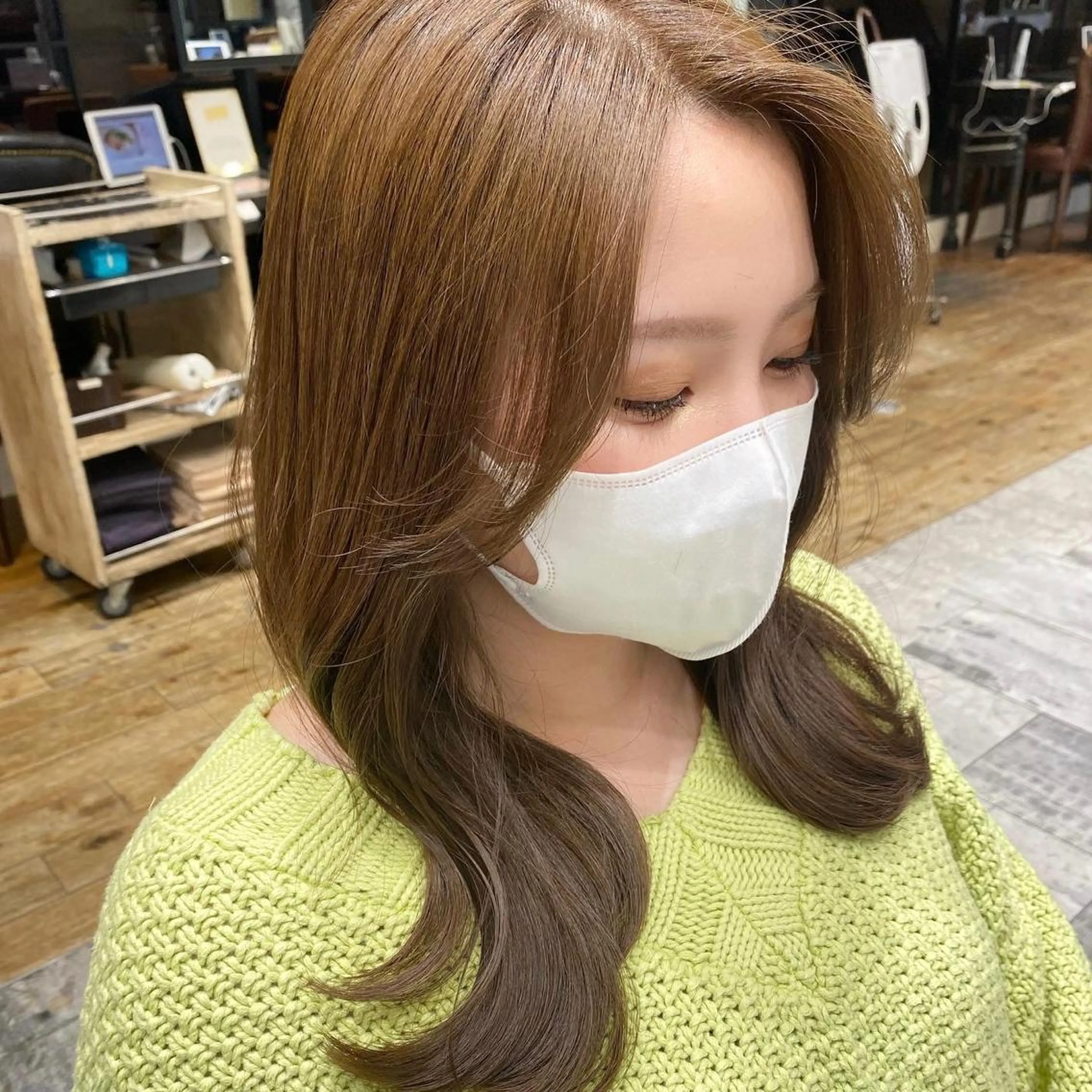 セミロング カラー ベージュカラー ミルクティーベージュ くびれヘア 顔周りカット カット ヘアカラー トリートメント 顔周り/くびれヘア 韓国ヘア💕風間るなのヘアスタイル