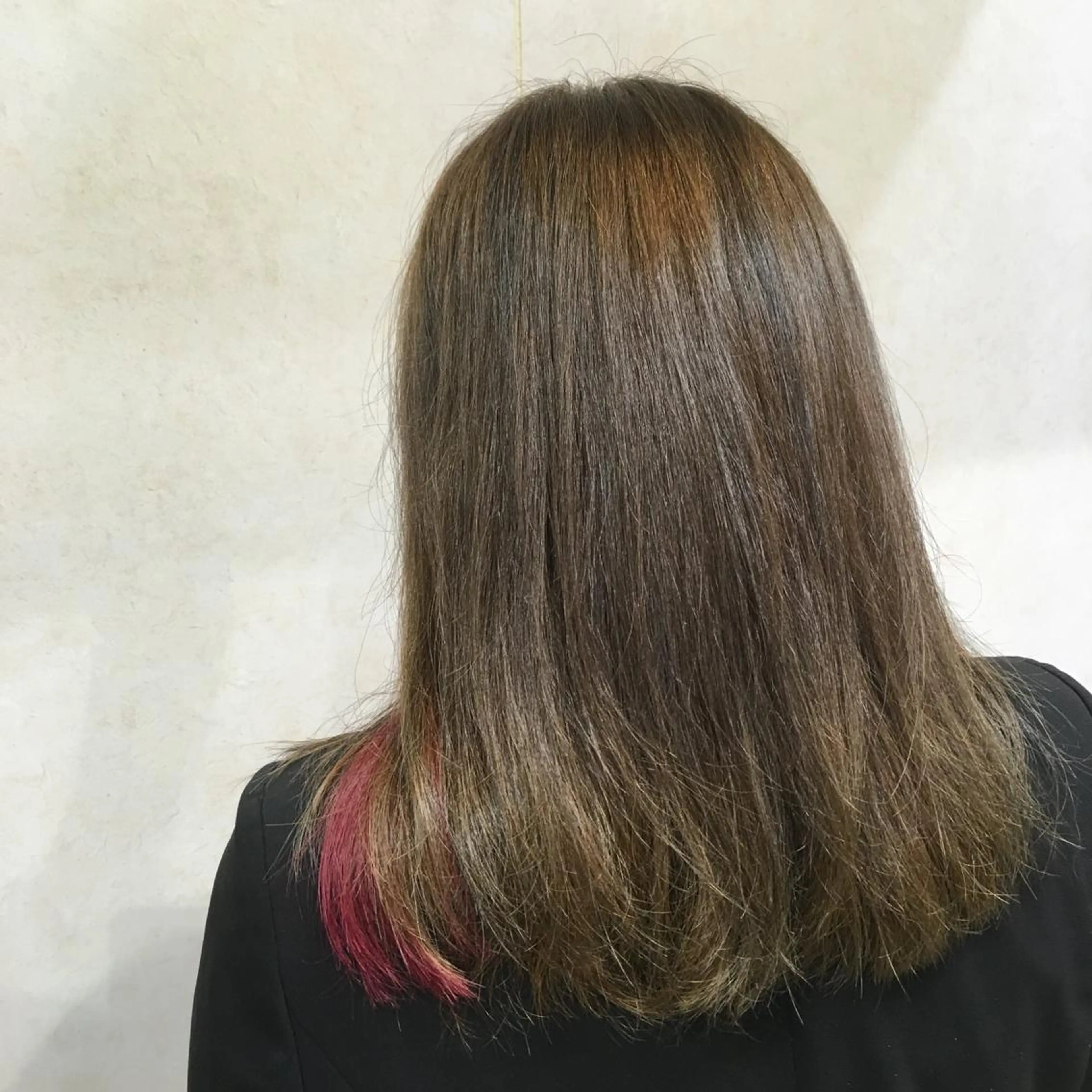 ミディアム カラー デザインカラー TAKA 髪質改善のヘアスタイル