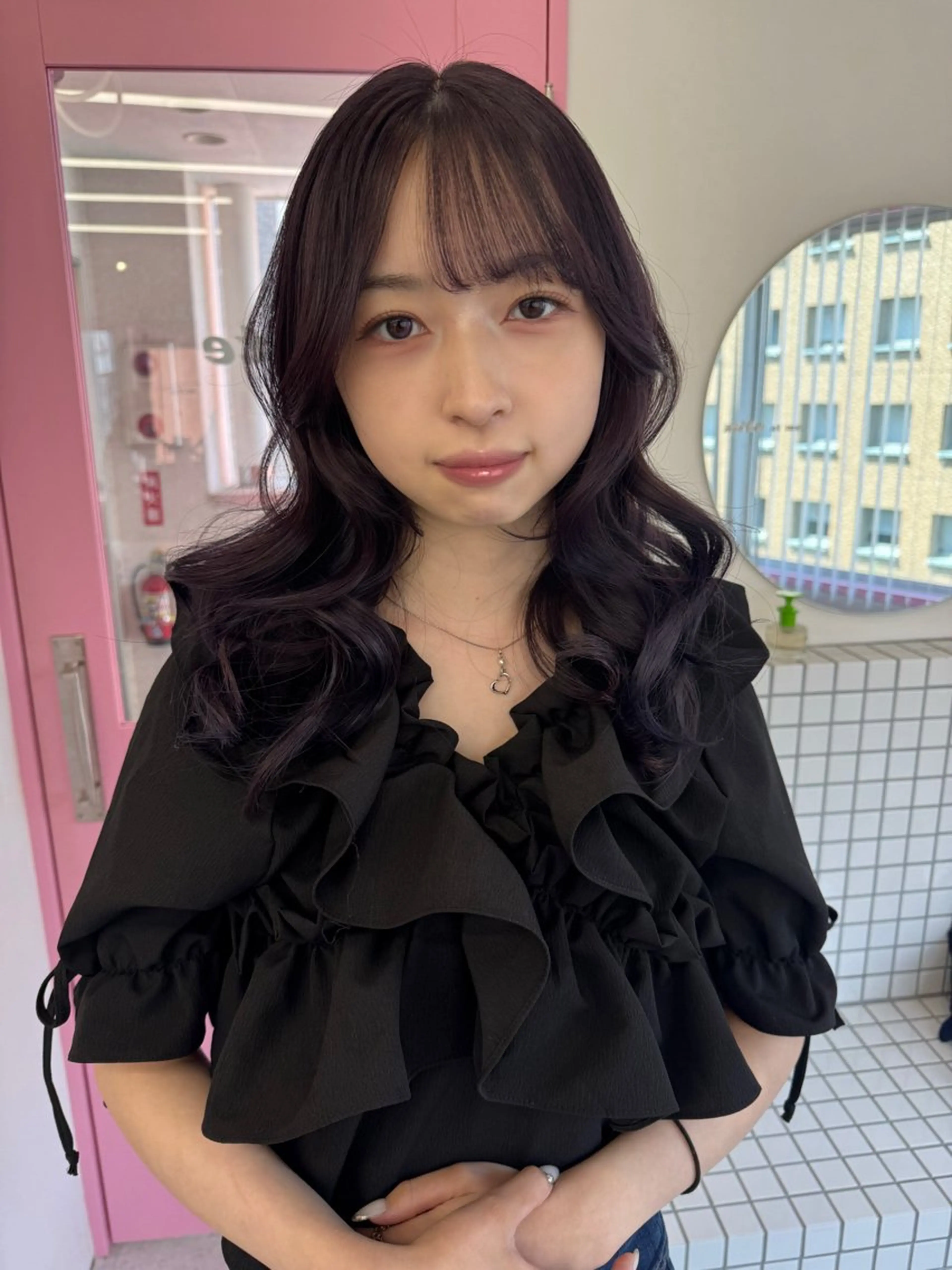ミディアム カット ヘアカラー トリートメント レイヤーカット/透明 感カラー/saraのヘアスタイル