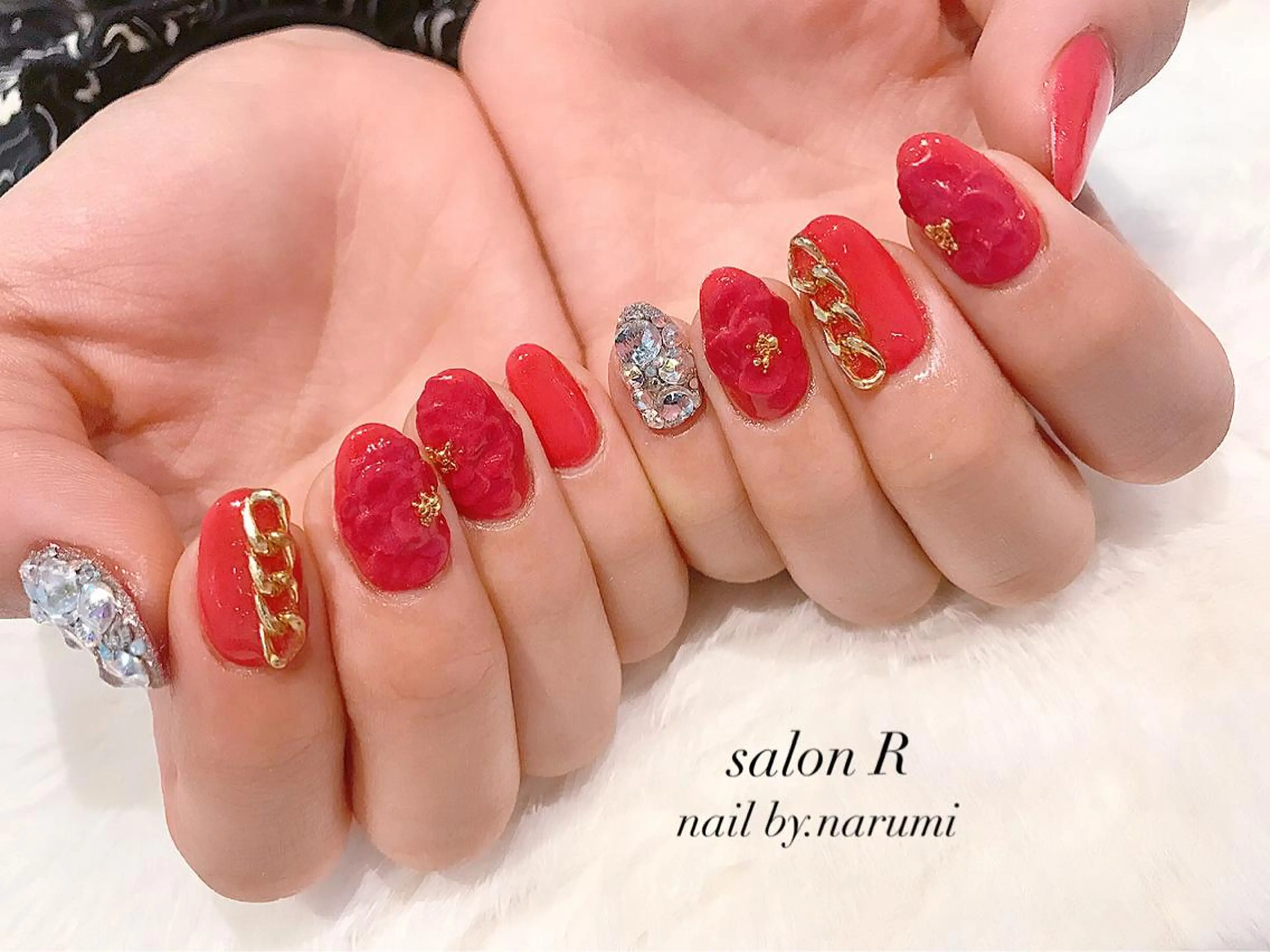 ネイル ピンク 赤色 ハンドネイル Re Pearl～コーディネートサロン～ 市駅前店所属・NARUMI HYODOのネイルデザイン