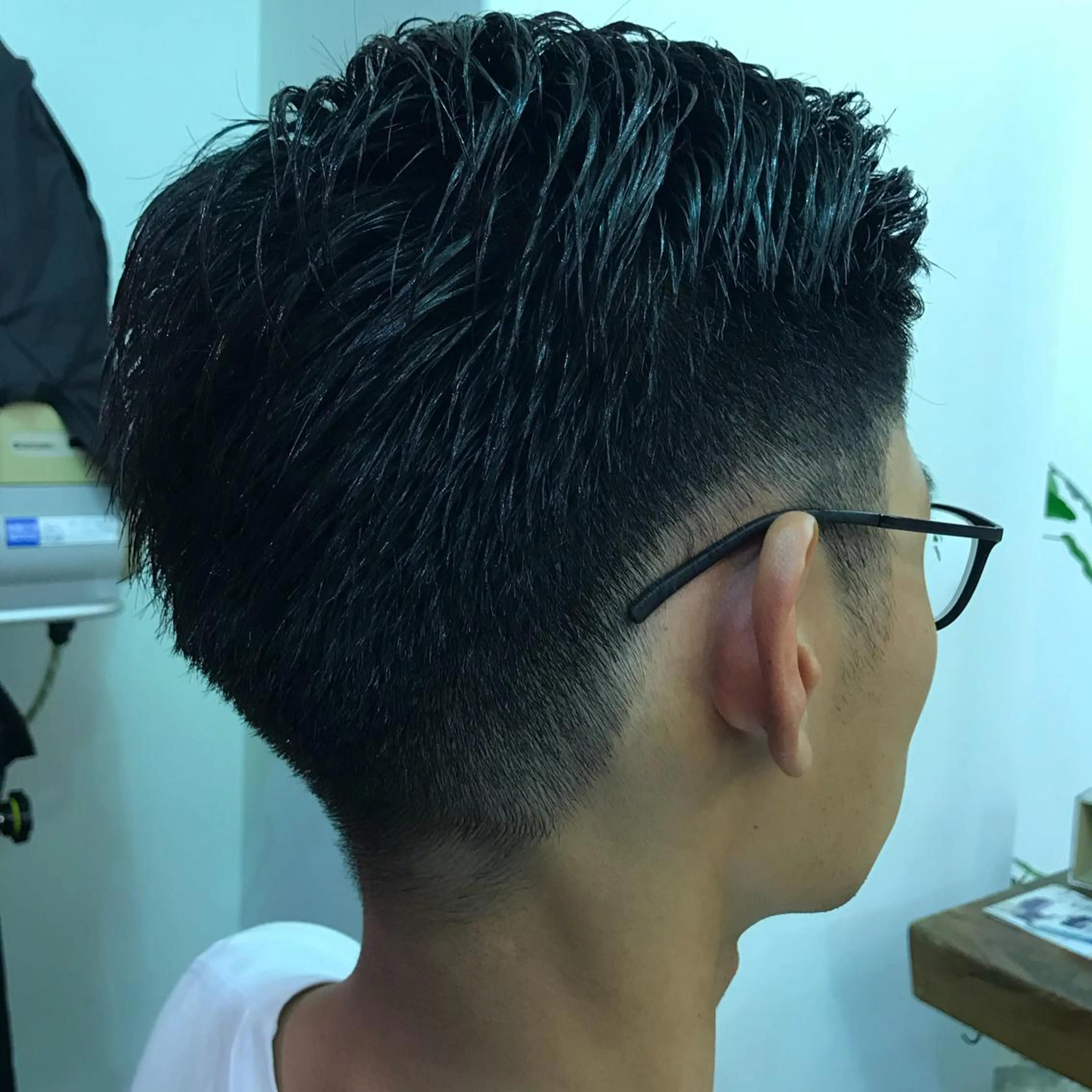 ショート メンズ 吉川 純太のヘアスタイル