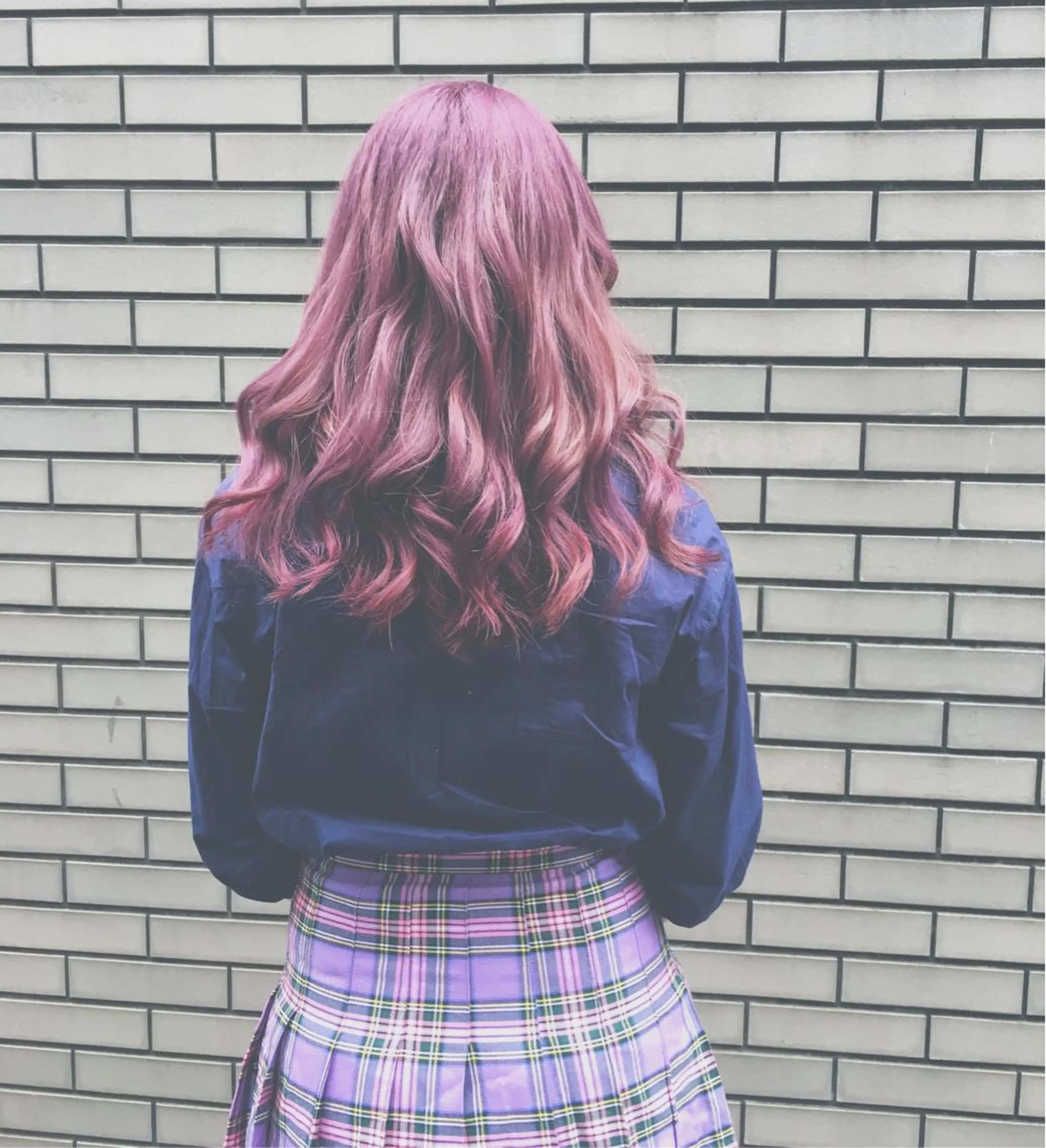 ロング カラー ブリーチ、パーマ 西部笑のヘアスタイル