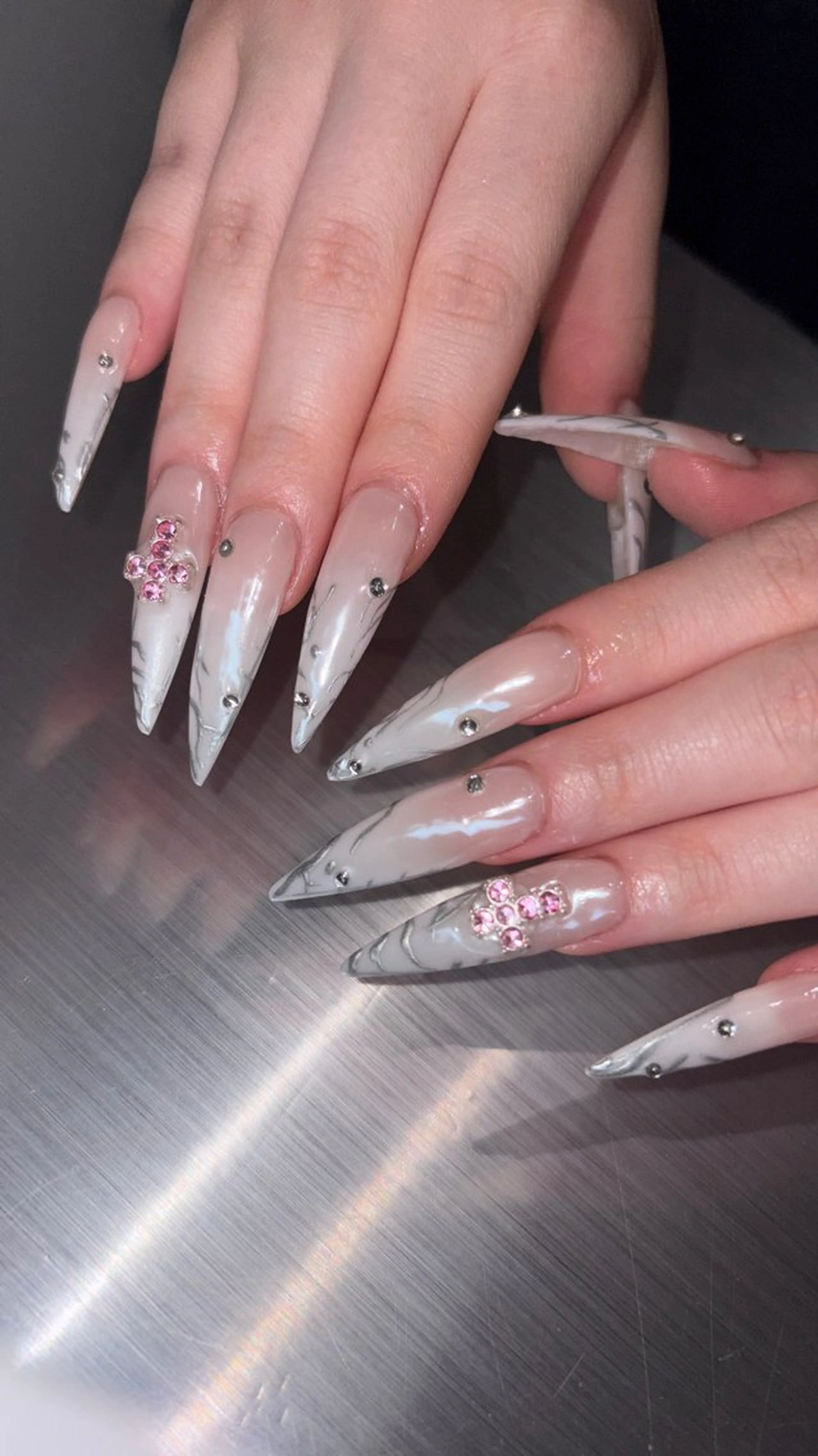 ネイル ハンドネイル 👽個性派ネイル🎀 komachiのネイルデザイン