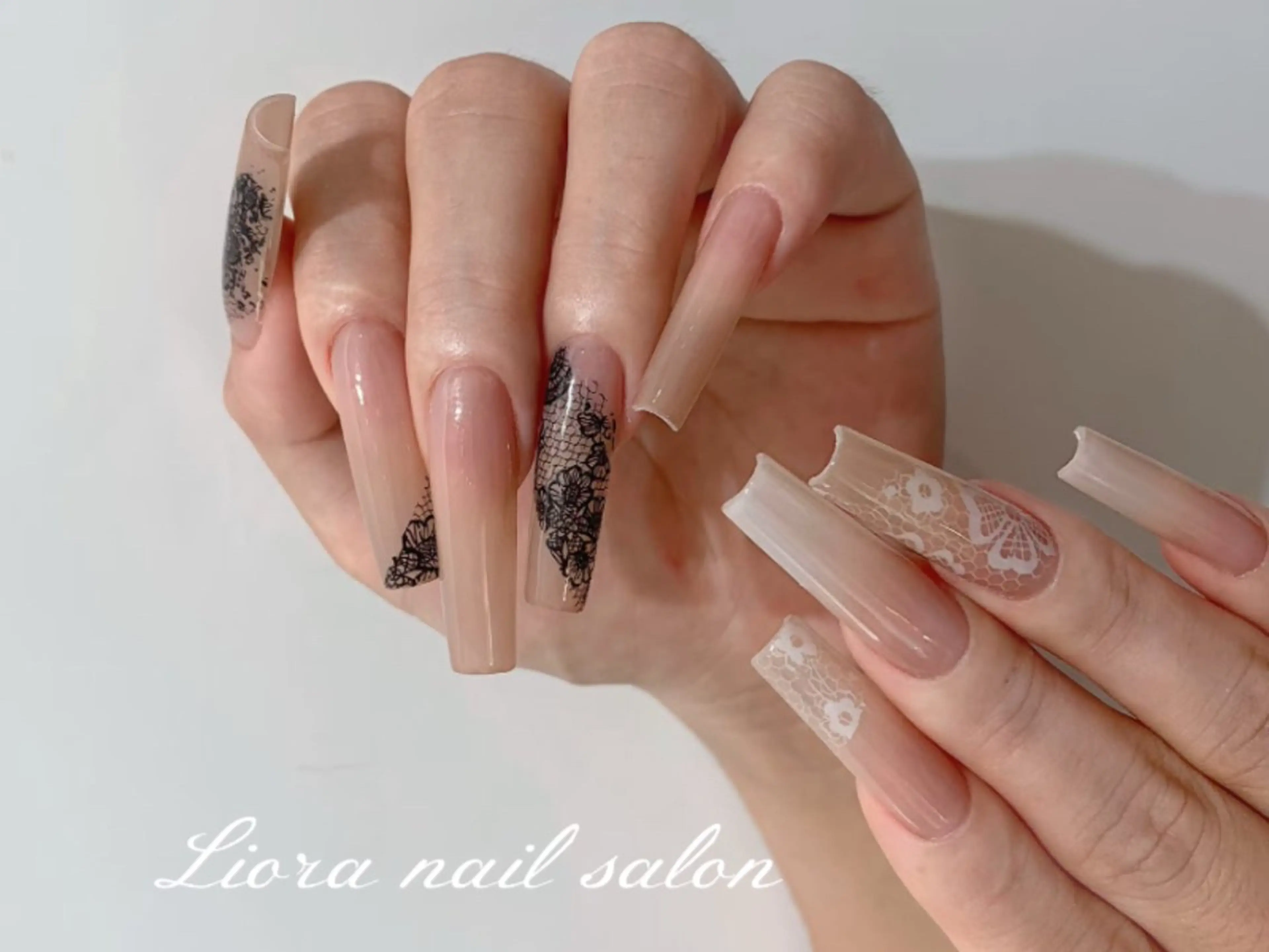 ネイル チークネイル フットネイル フレンチネイル ジェルネイル ガーリー ハンドネイル Liora ネイルサロン所属・Liora nail salonのネイルデザイン