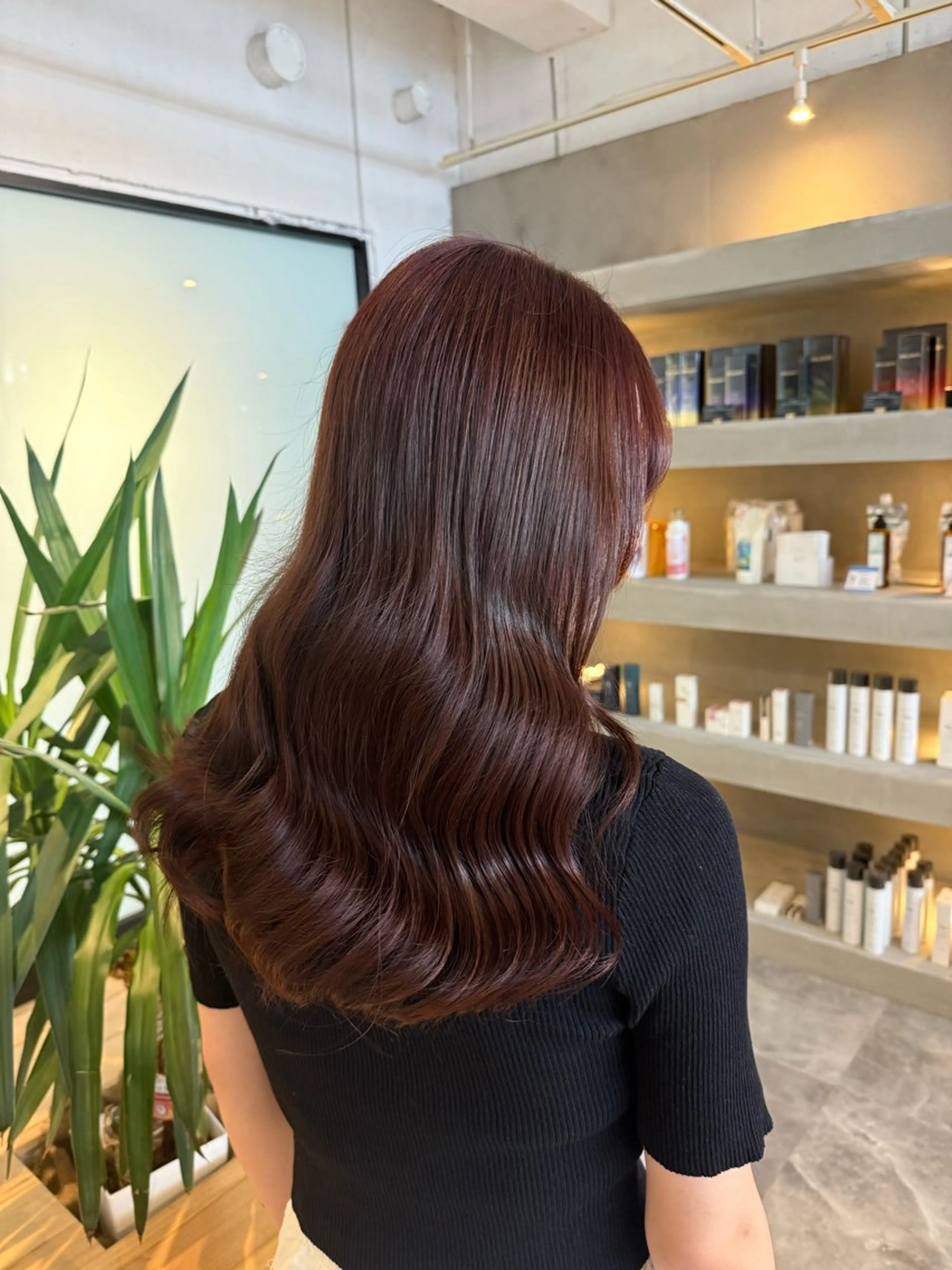 ロング カラー ブリーチ ブリーチなしカラー レッドカラー Lit 花井さくらのヘアスタイル