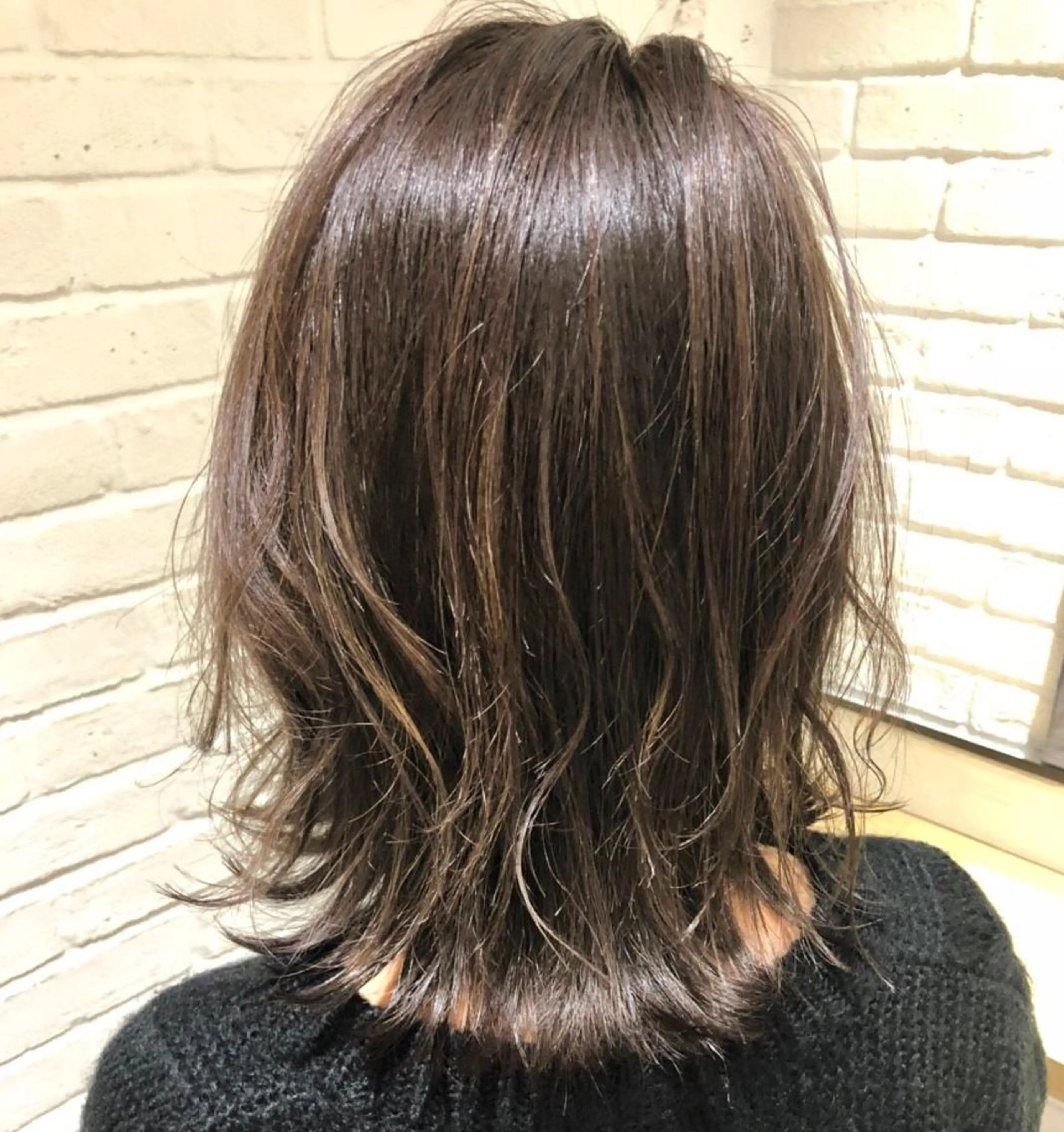 ミディアム カラー グレージュ ハイライトカラー ハイライト ヘアカラー 💈平島 拓也💈のヘアスタイル