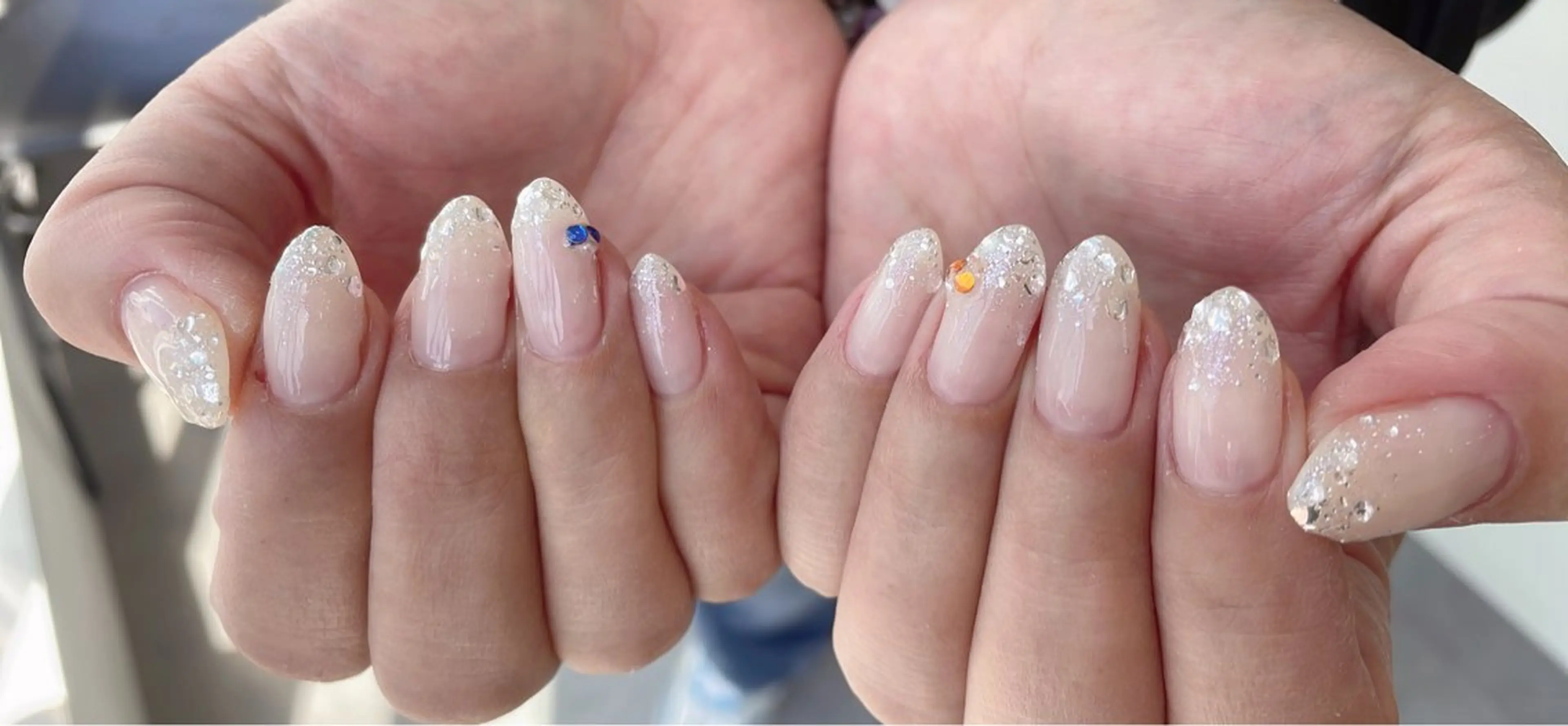 ネイル ハンドネイル REGINA (レジーナ)所属・REGINA アイラッシュ/ネイルの眉毛・アイブロウイメージ