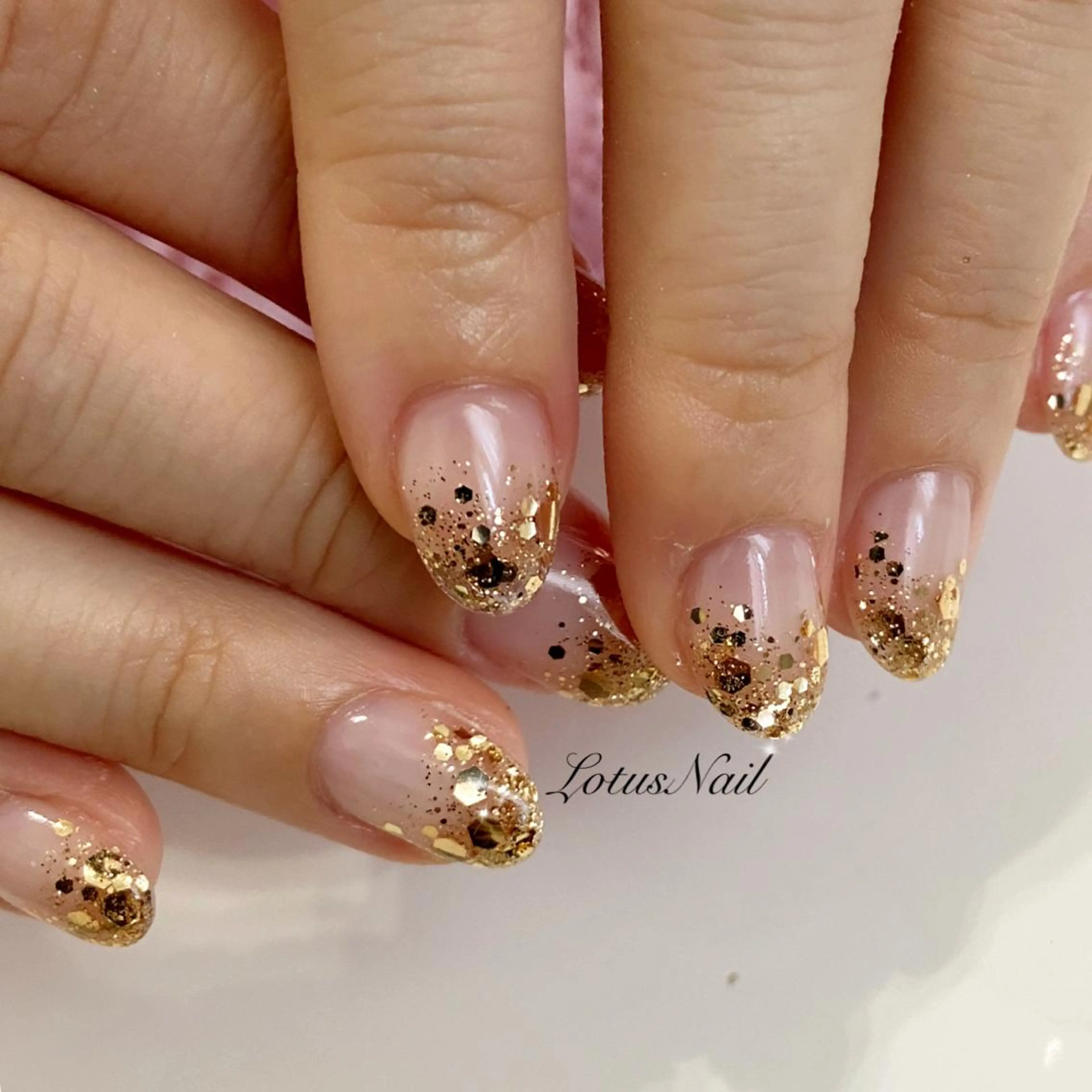 ネイル グラデーション ラメ(グリッター) ラメグラデーション Lotus Nailのネイルデザイン
