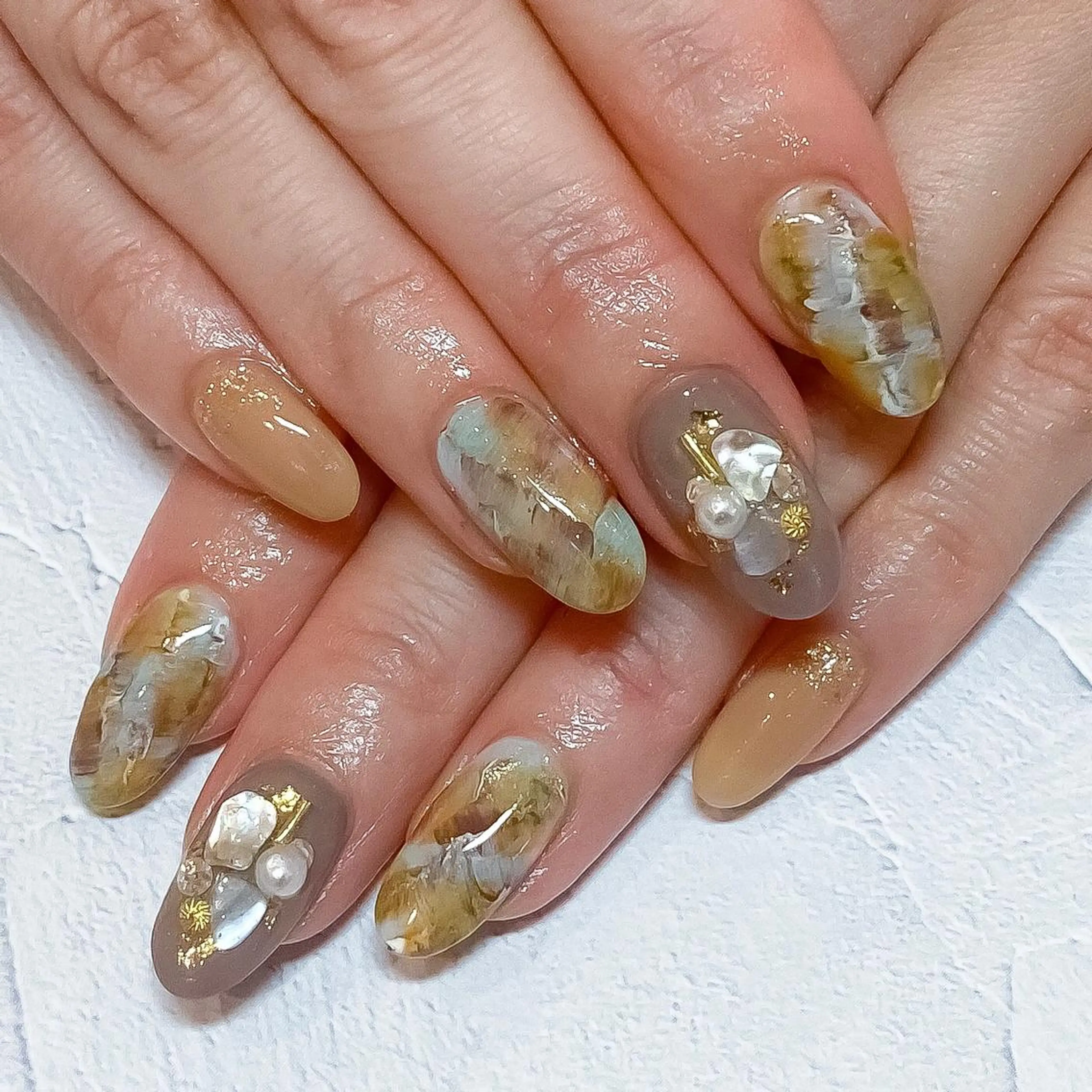 ネイル f'bloom  L’ecrinのネイルデザイン