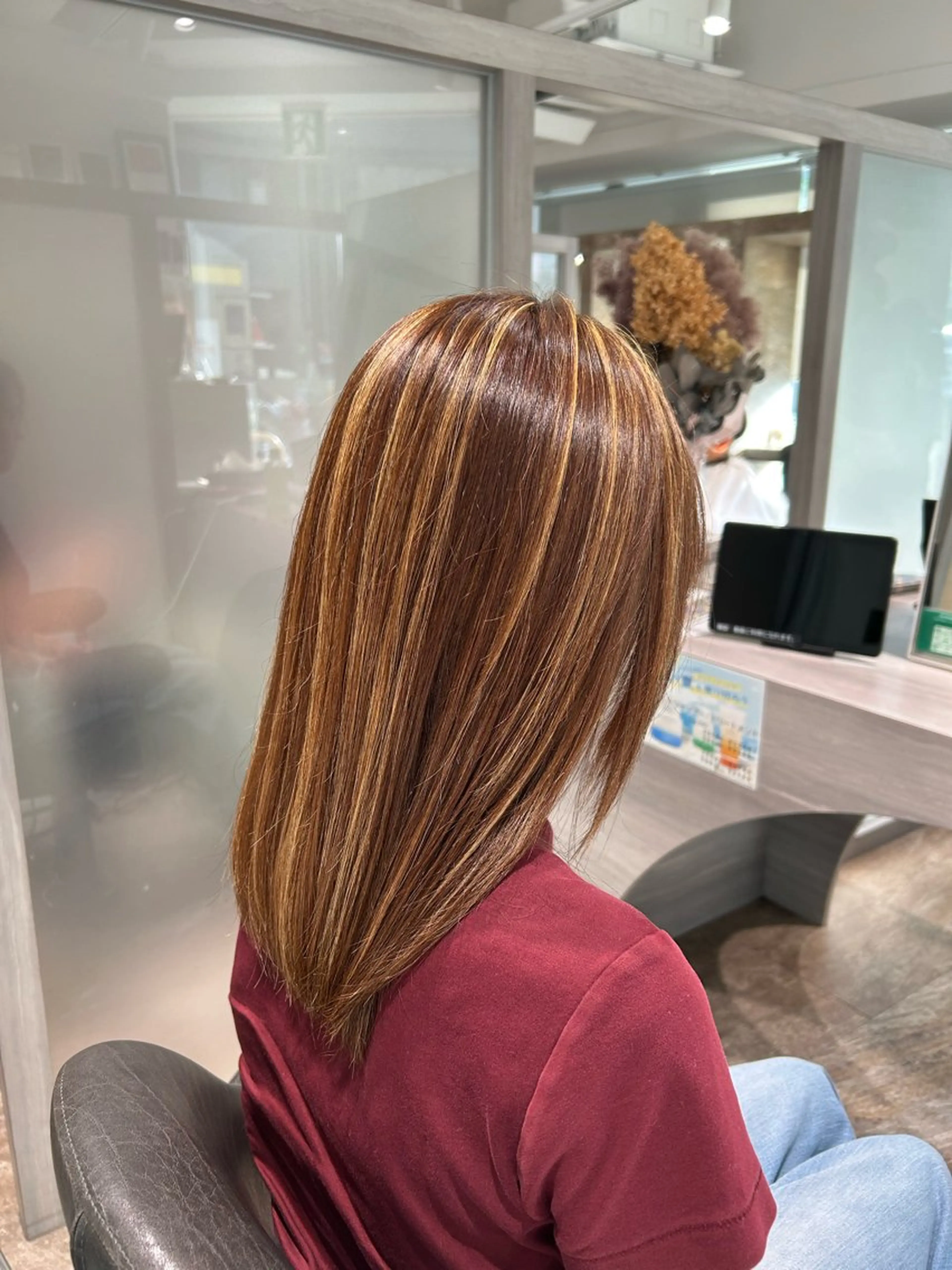 セミロング カラー ハイライトカラー ハイライト ヘアカラー hair＆make CIEL所属・武井 哉子のヘアスタイル