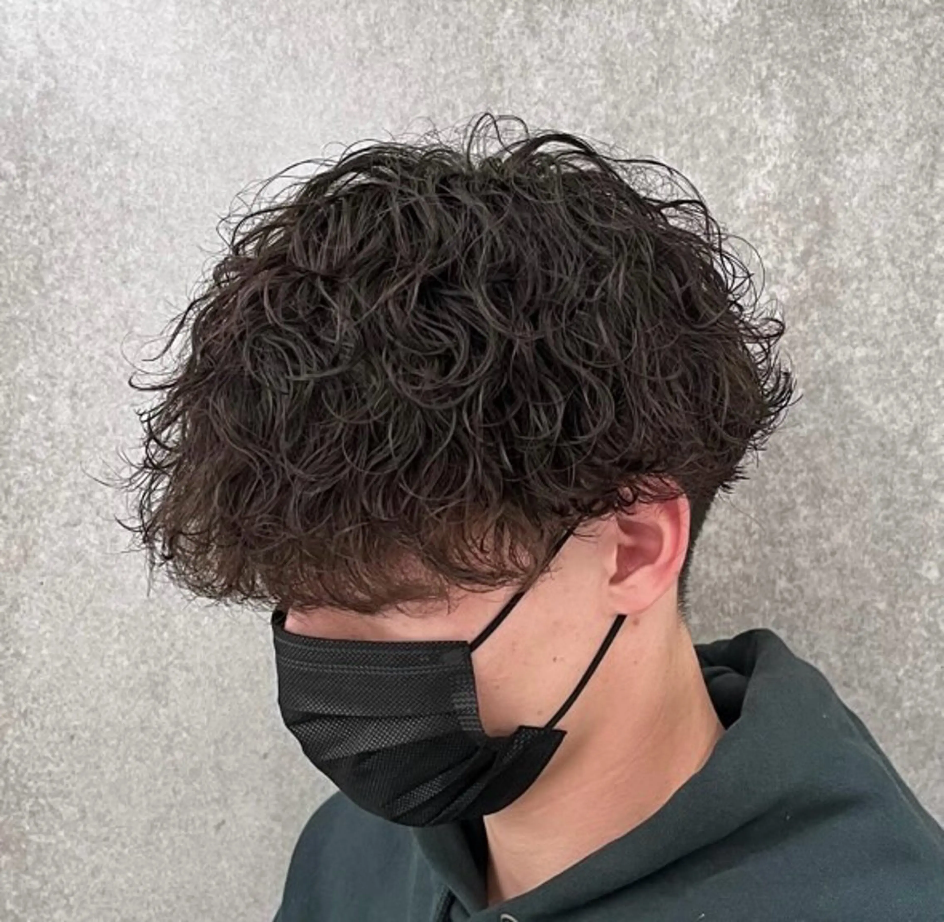 メンズ メンズパーマ メンズツイストパーマ ツイストパーマ カット パーマ 常原 悠希のヘアスタイル