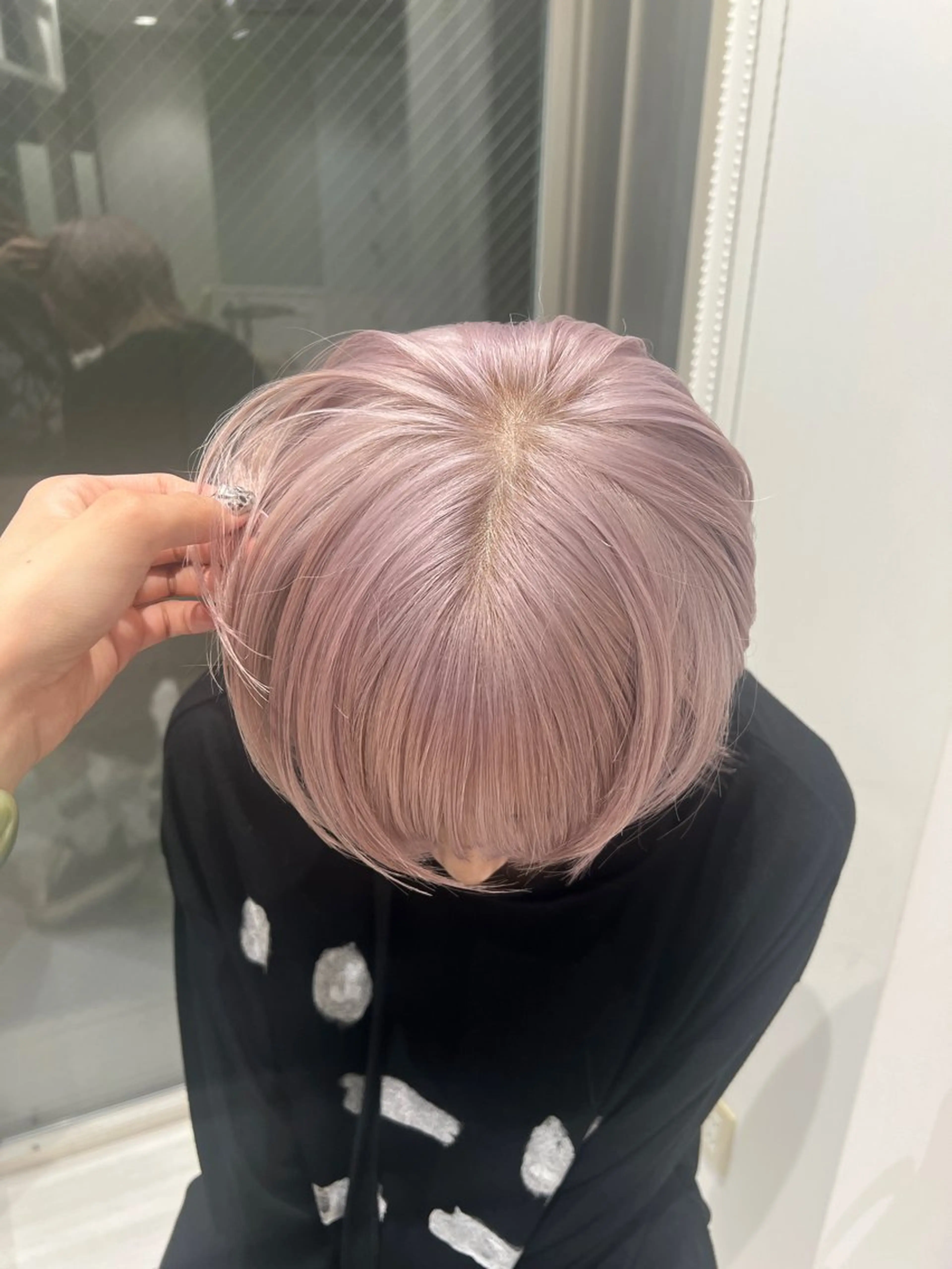 カラー ピンクカラー カット ヘアカラー トリートメント ウルフカット/ ハイトーン/作山葵のヘアスタイル