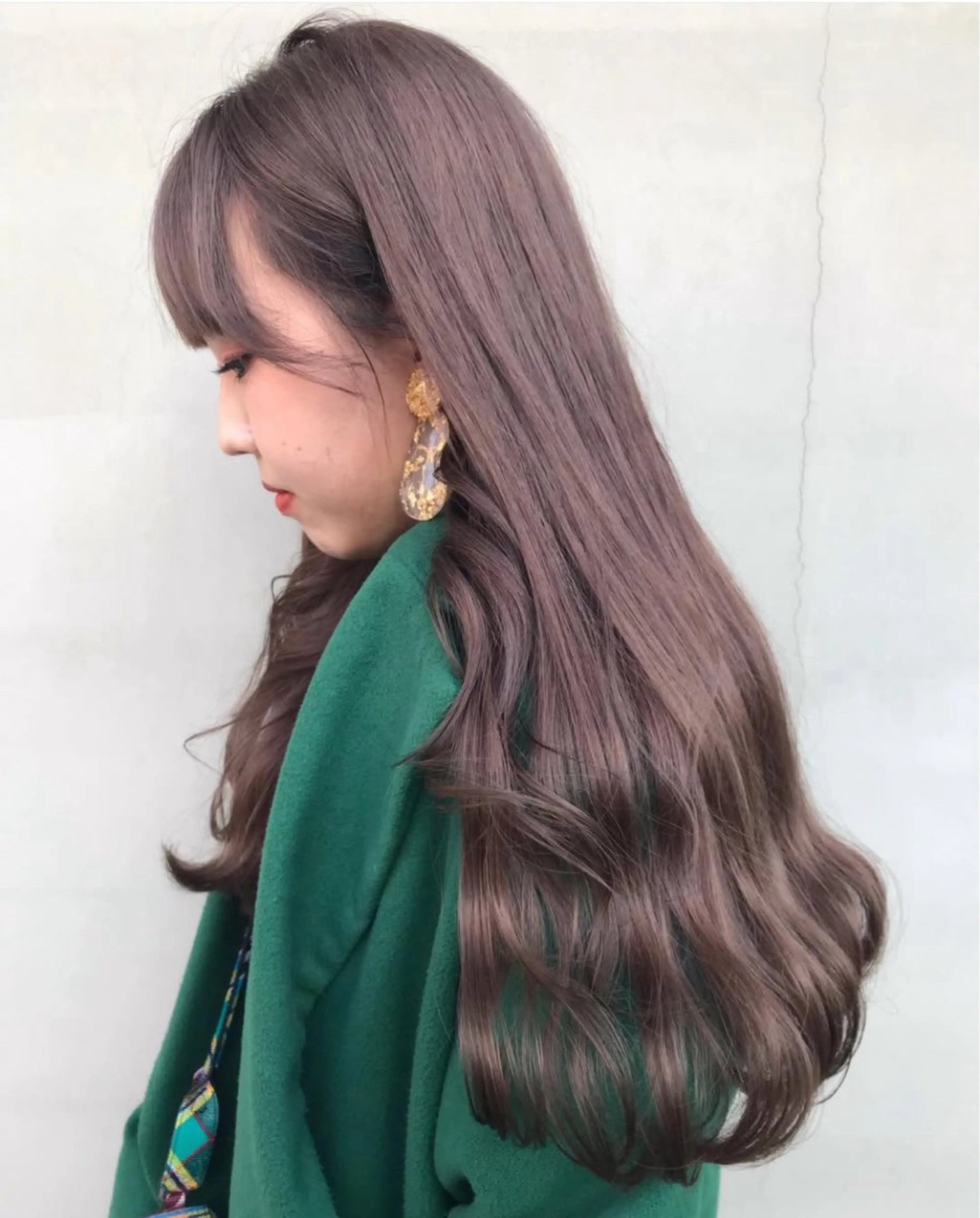 ロング カラー ヘアカラー 早野 心春のヘアスタイル