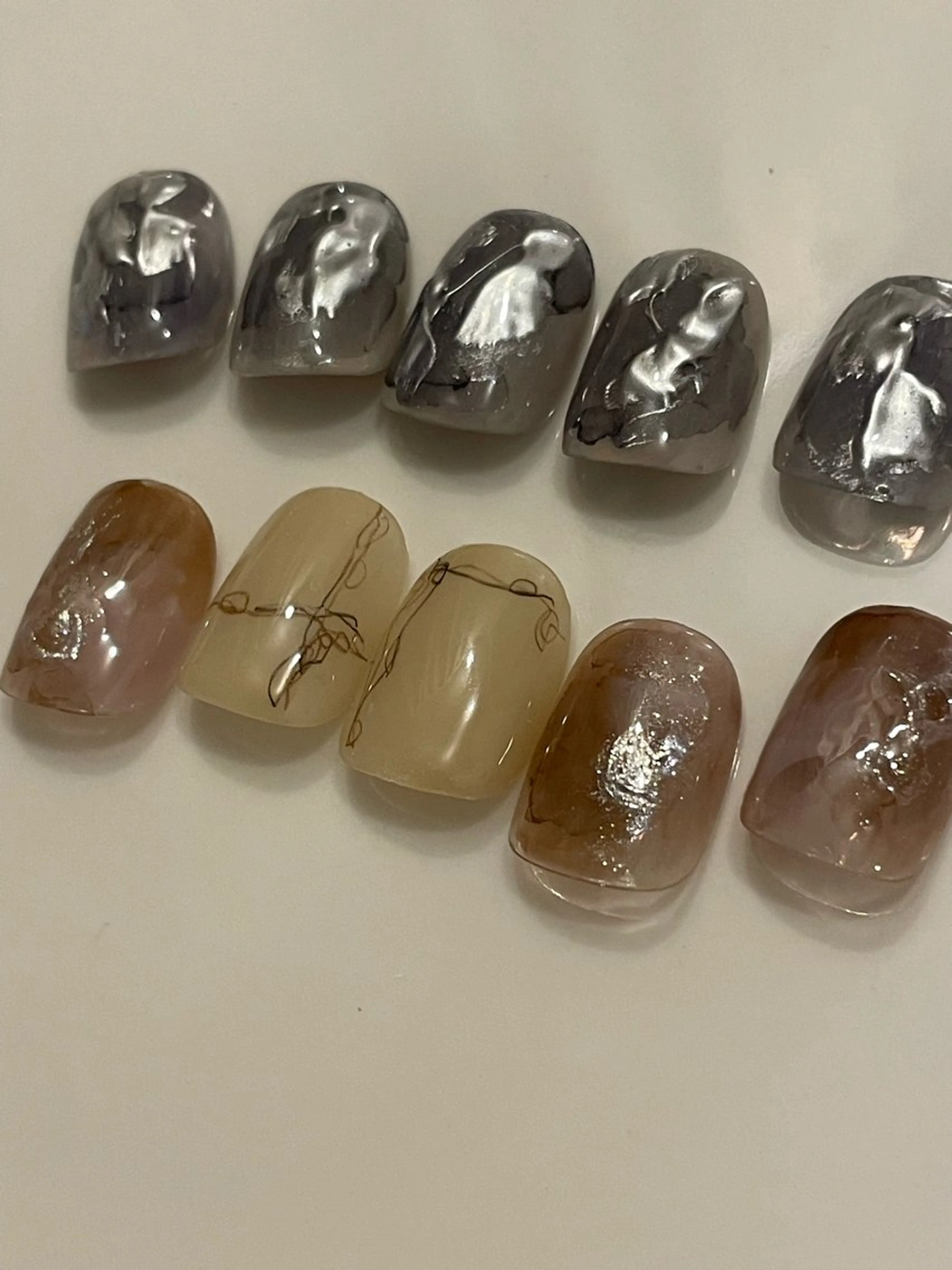 ネイル ハンドネイル roof nailのネイルデザイン