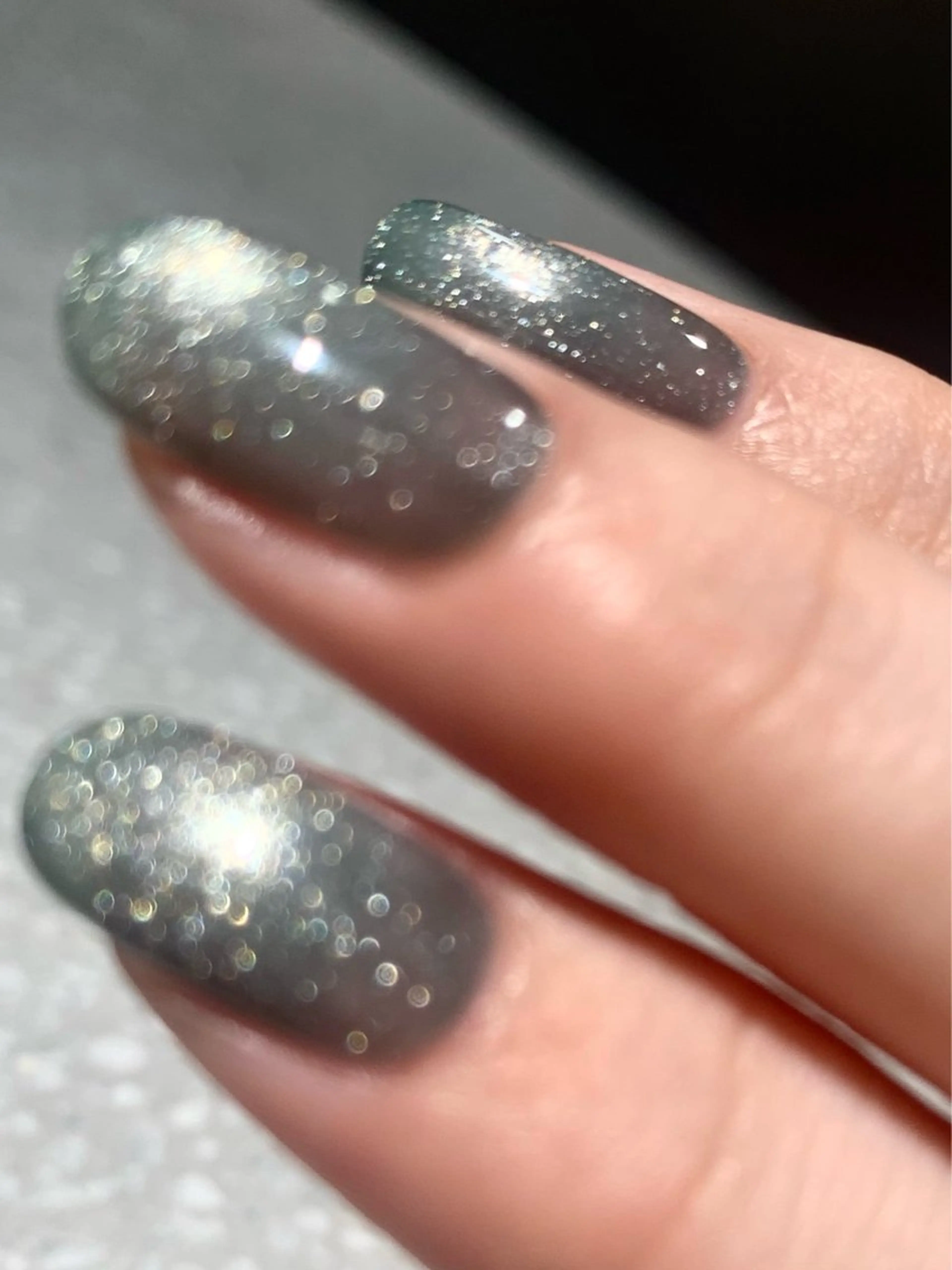 ネイル Nail salon 4［HER.］所属・MIA 𓂃𓈒𓏸のネイルデザイン