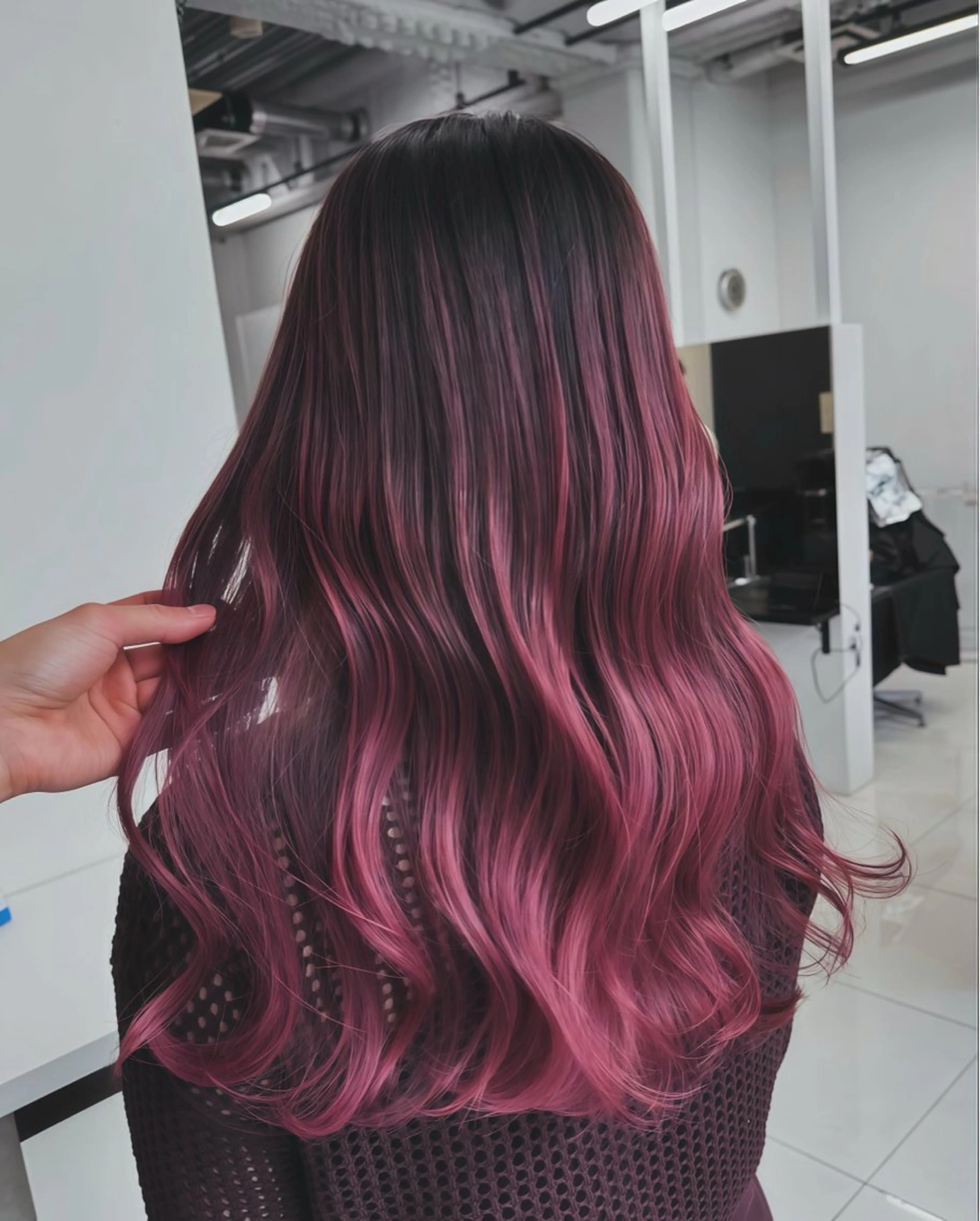 ロング カラー バレイヤージュ ブリーチ ケアブリーチ ダブルカラー ハイライトカラー カット ヘアカラー トリートメント ヘアセット Rikuto/原宿 /バレイヤージュのヘアスタイル
