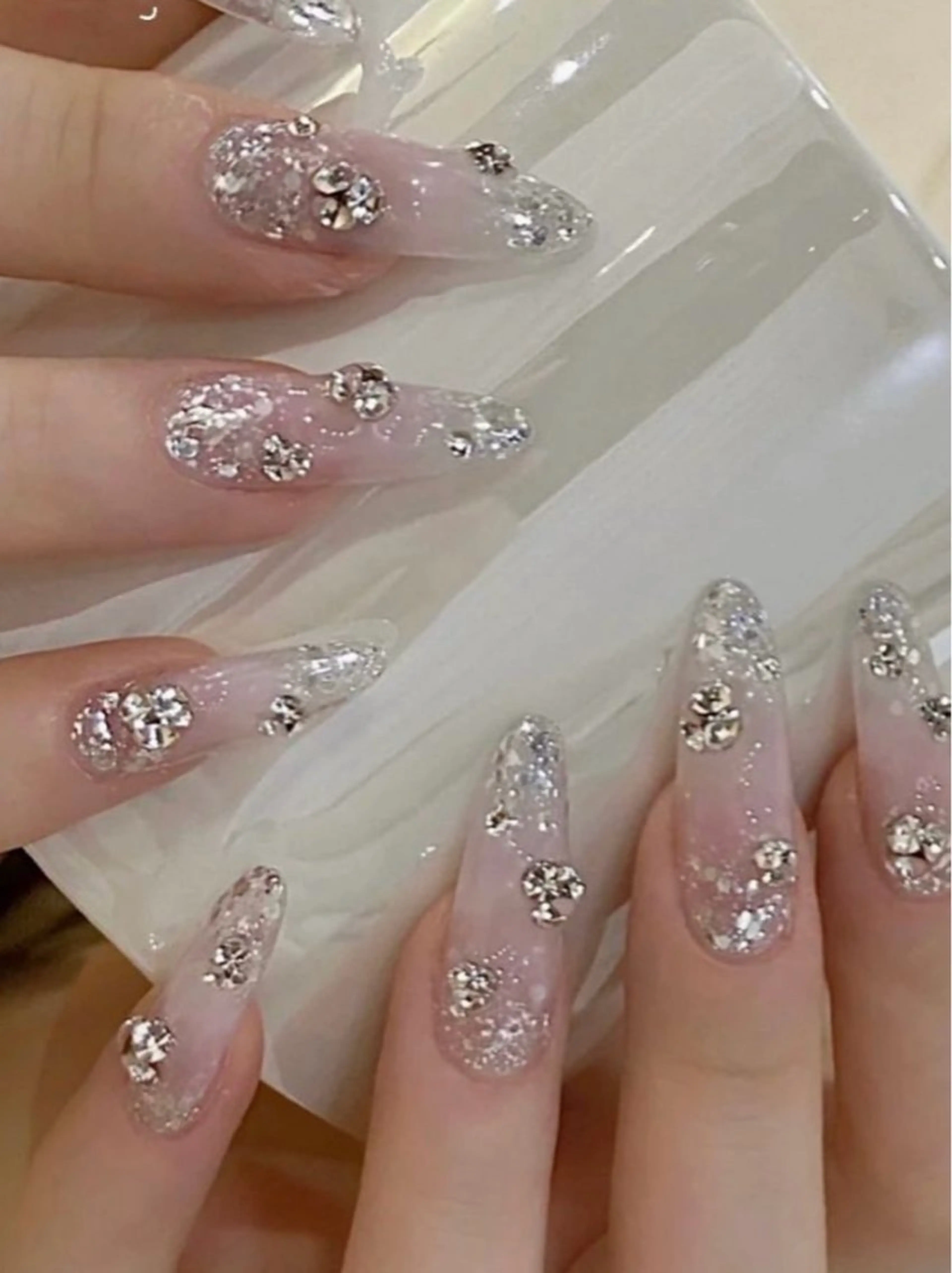 チープ長さ出し10本+ストーン、パーツ付き放題コース(オフ無し)✨💫🍒の写真