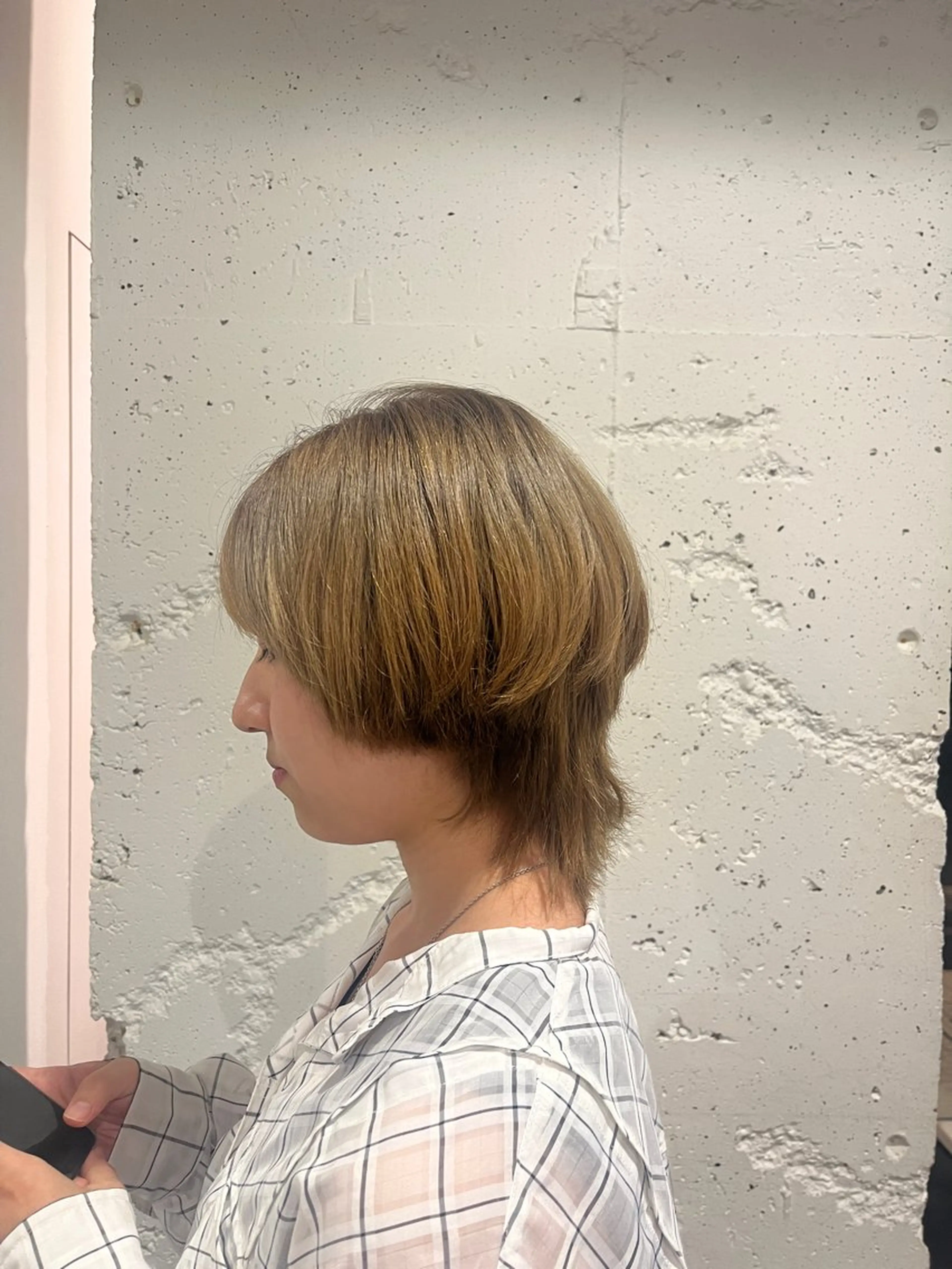 ショート カラー ベージュカラー レイヤーカット ウルフカット アルバサンス所属・中居 蒼士のヘアスタイル