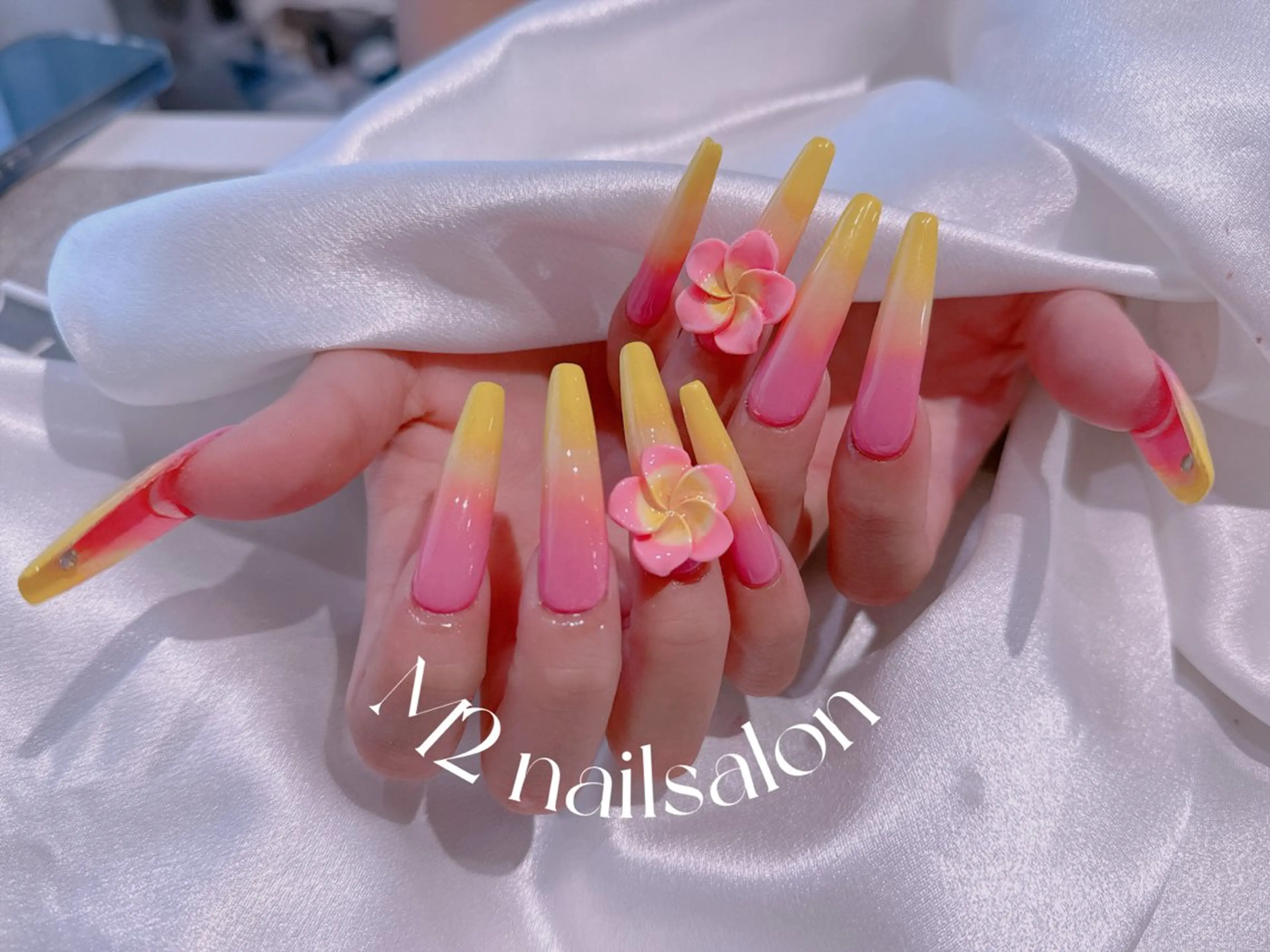 ネイル ロングネイル ネイルチップ ハンドネイル 長さだし専門店 M2　rikaのネイルデザイン