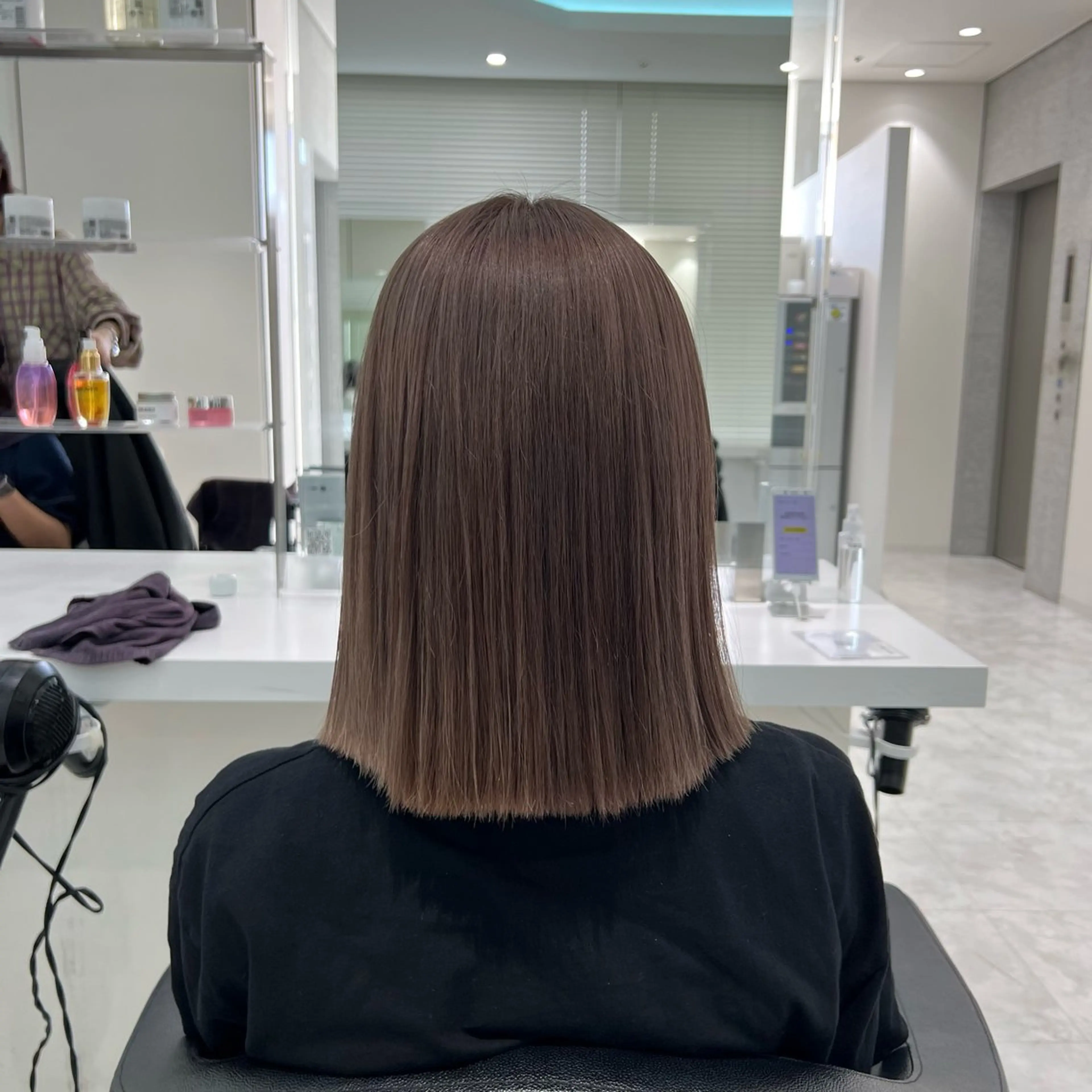 ミディアム カラー ヘアカラー トリートメント 艶髪グレージュ特化/ CHIKARAのヘアスタイル