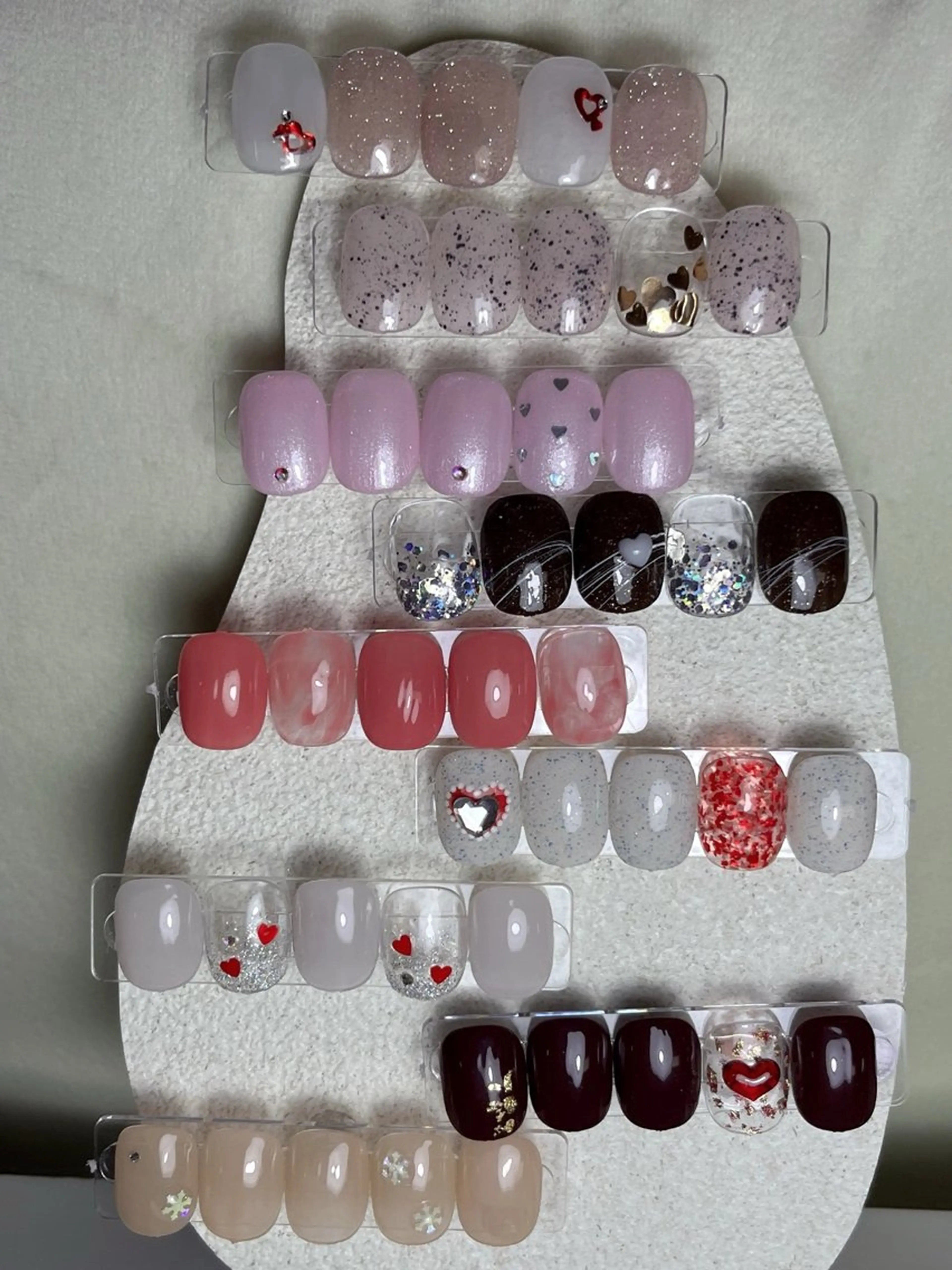 ネイル アートネイル オーロラネイル フラッシュネイル ジェルネイル ガーリー Rs nail 新宿西口のネイルデザイン