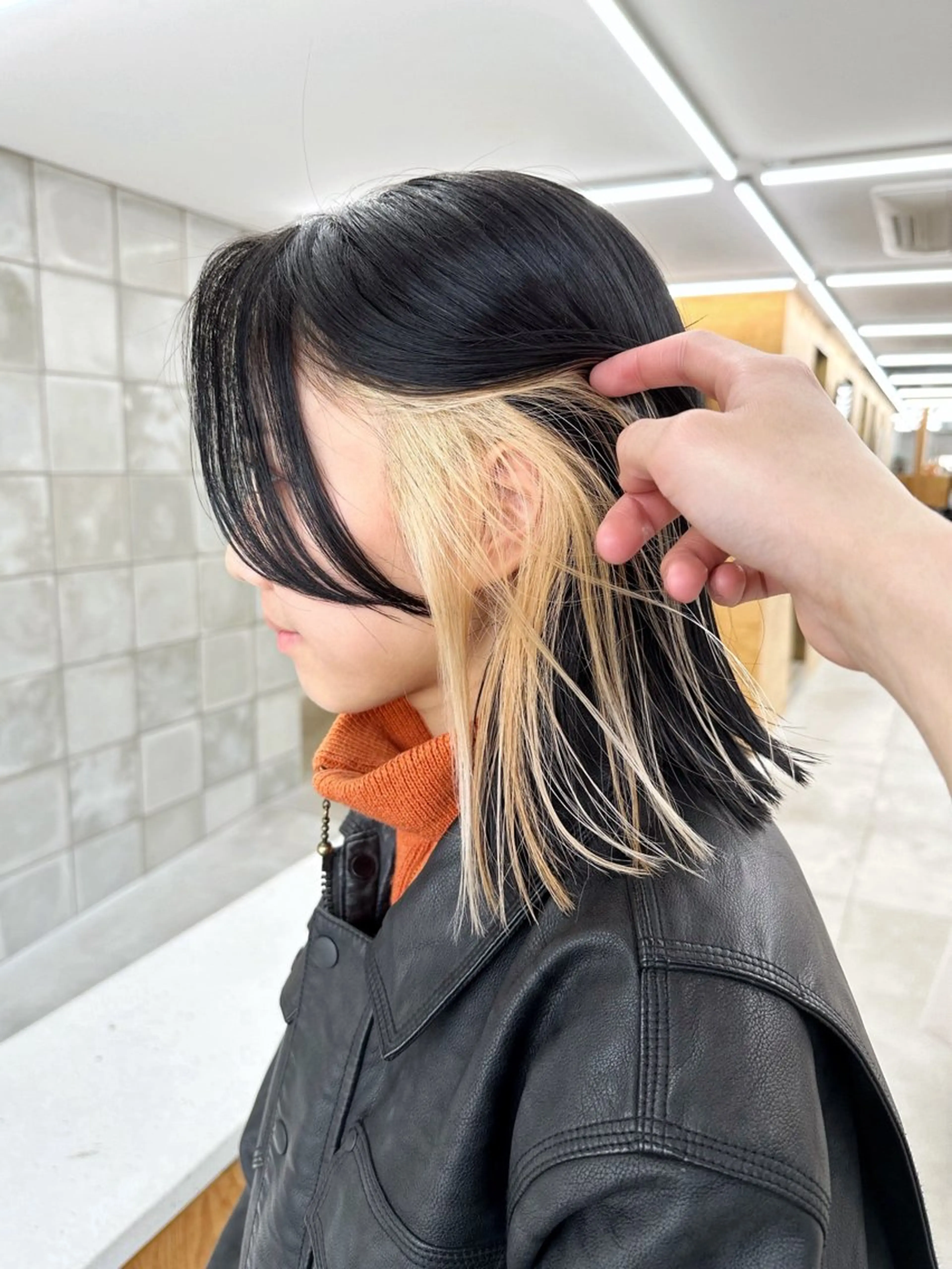 ミディアム カラー カット ヘアカラー 榛地 渉馬のヘアスタイル
