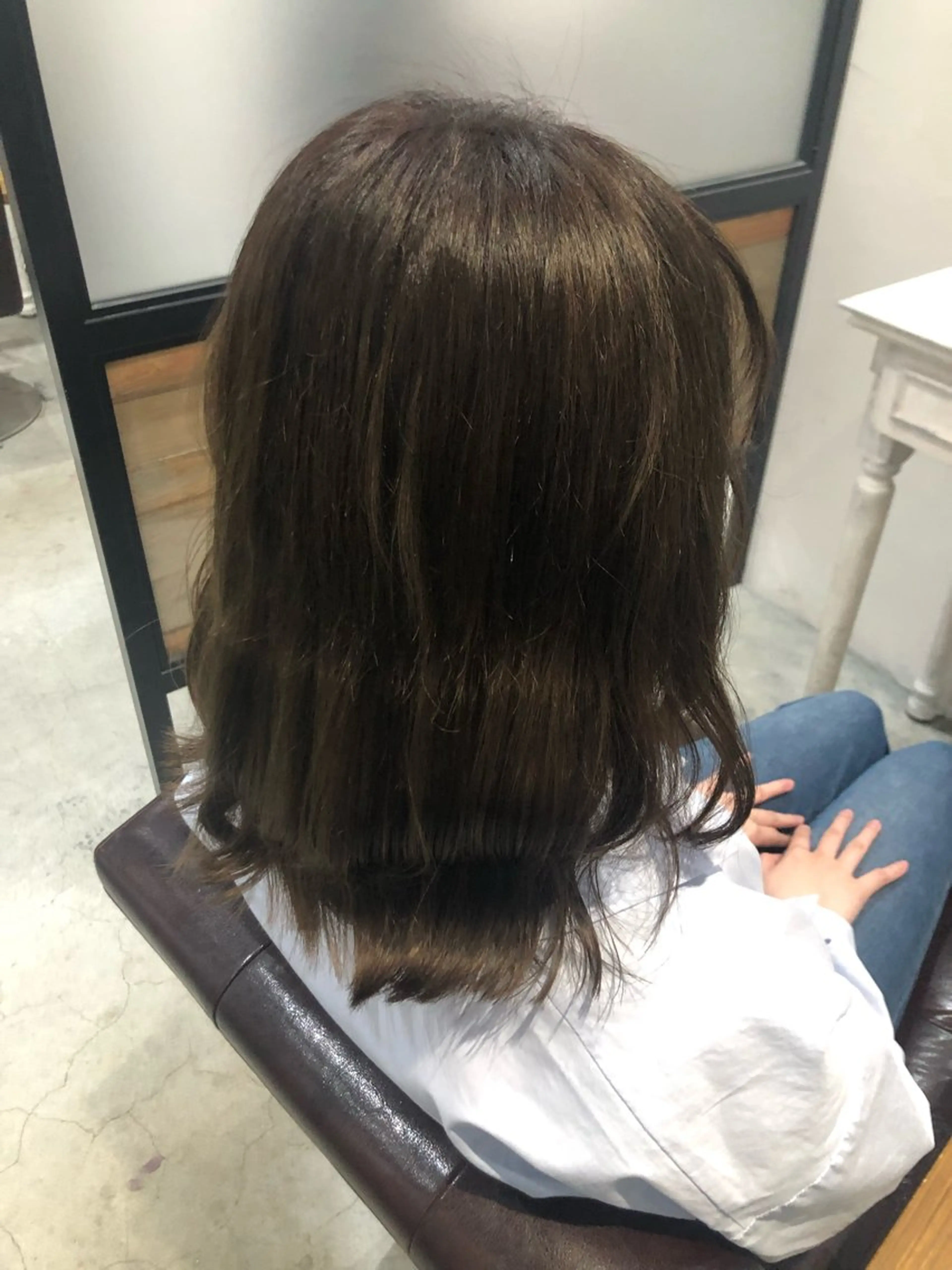 ミディアム カラー ブリーチ ブラウンカラー 透明感カラー Little福岡 ‪🌱‬ AIのヘアスタイル