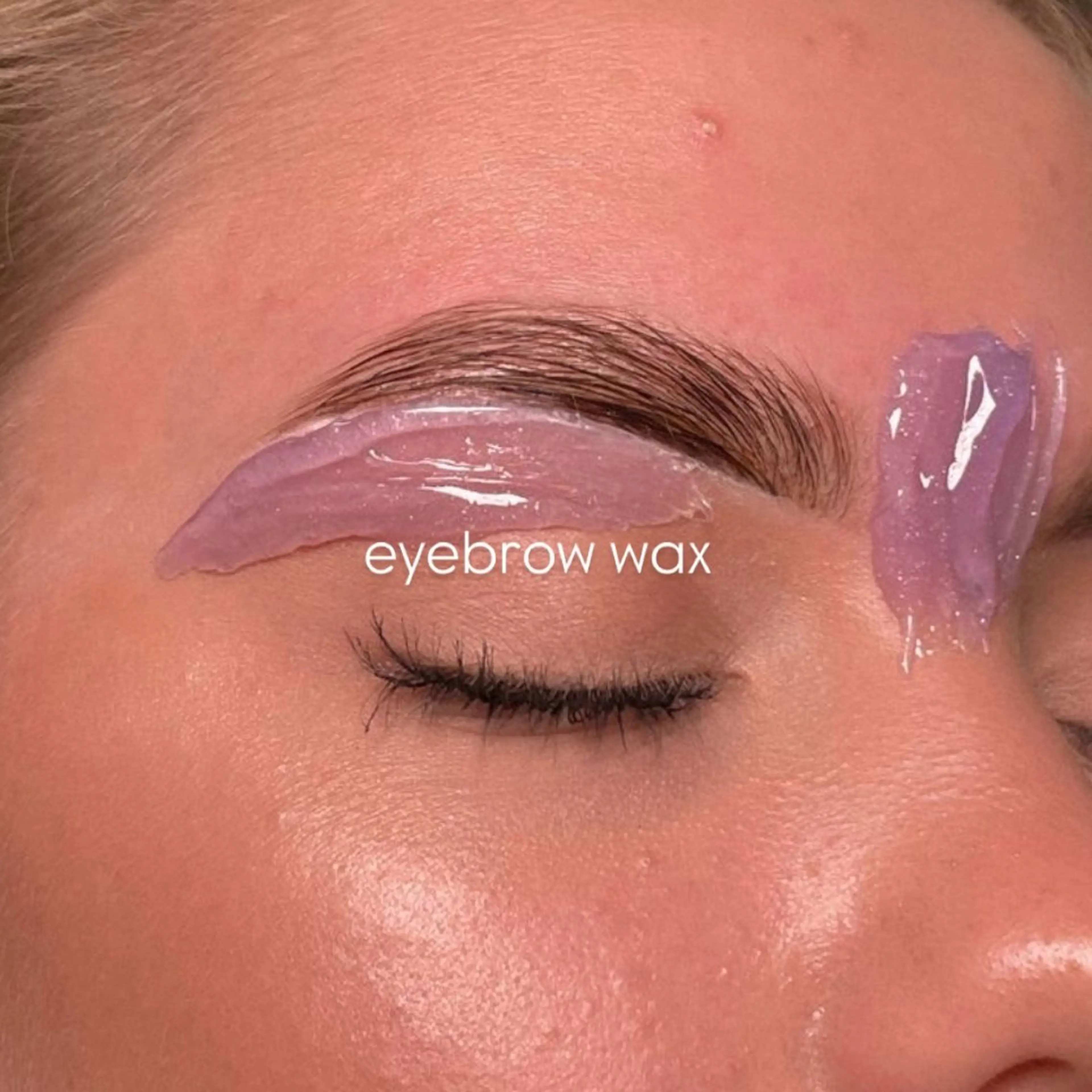 【𝙚𝙮𝙚𝙗𝙧𝙤𝙬 𝙬𝙖𝙭】の写真