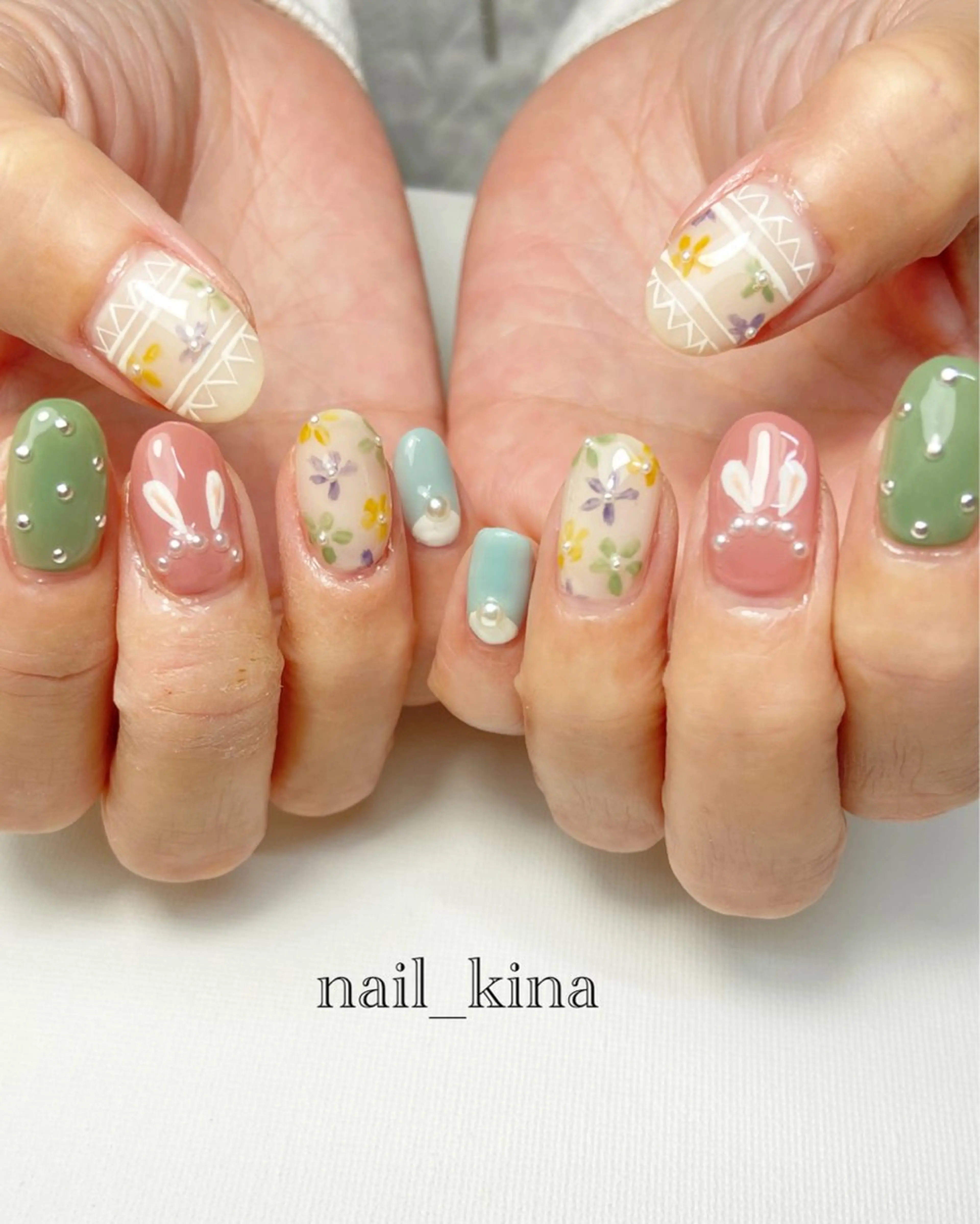 ネイル イースター ハンドネイル nail_ kinaのネイルデザイン