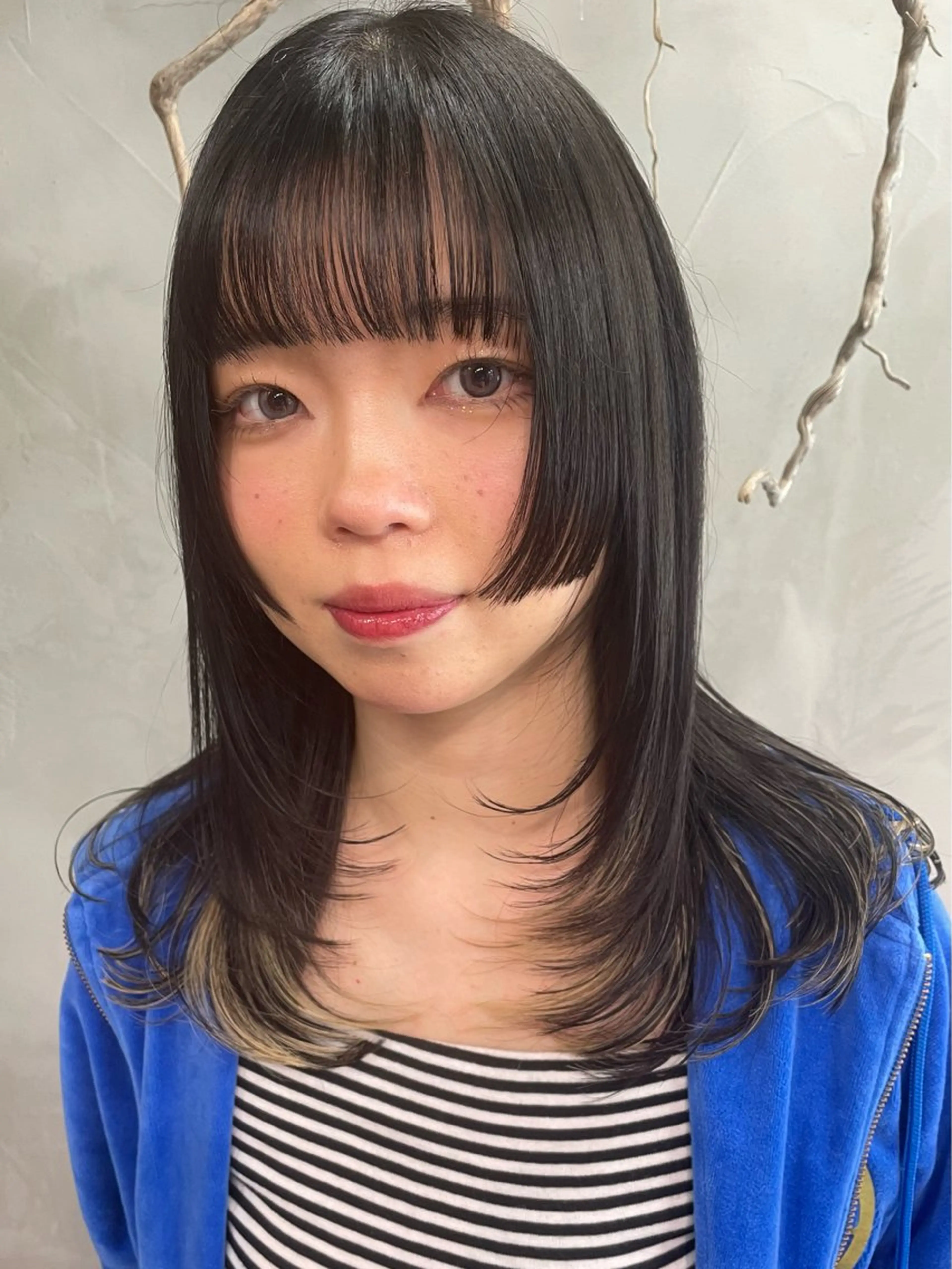 ミディアム RorriM所属・RorriM natsuのヘアスタイル