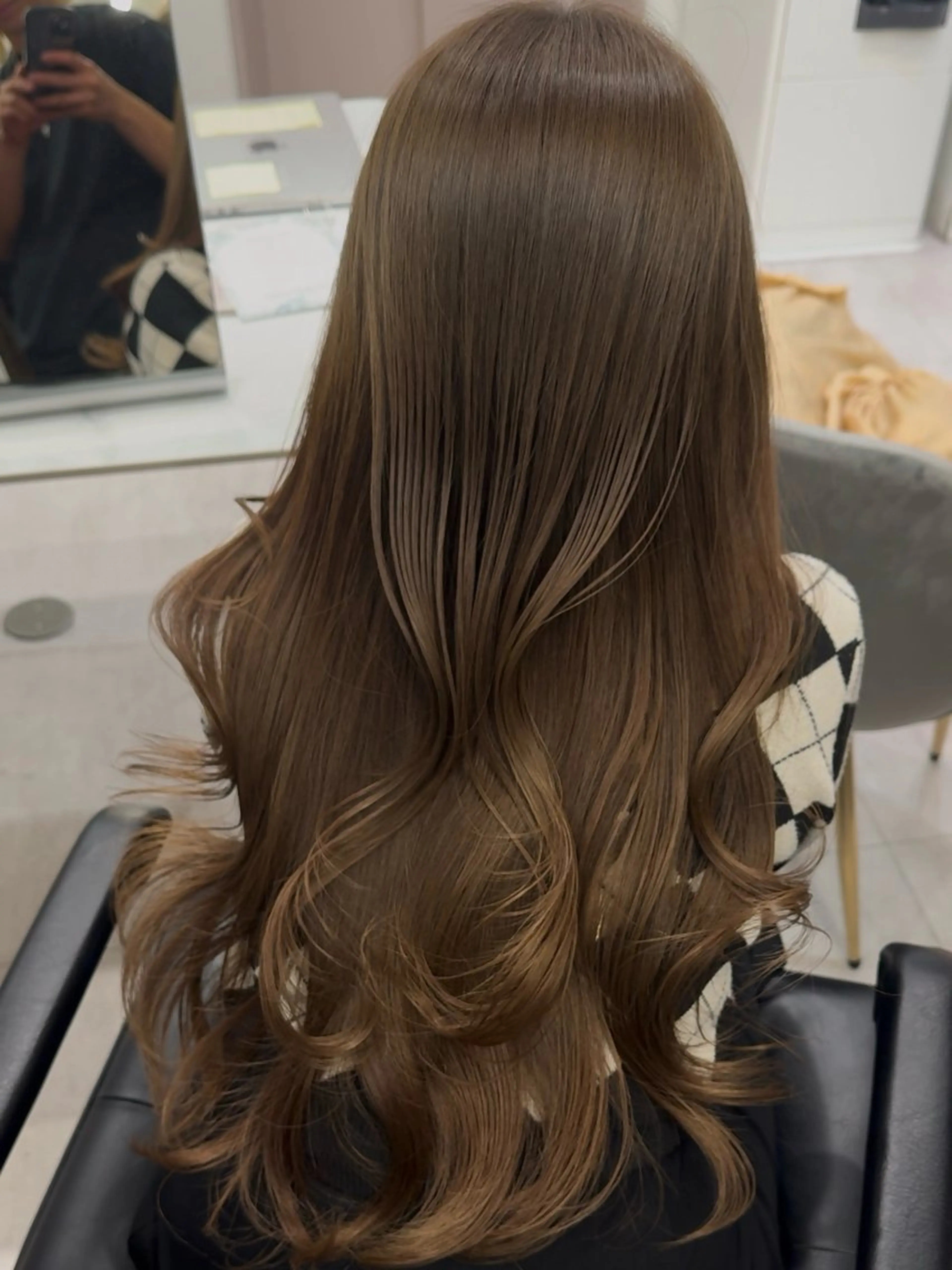 ロング カラー ヘアカラー トリートメント 高島大登/顔周り /ミルクティーのヘアスタイル