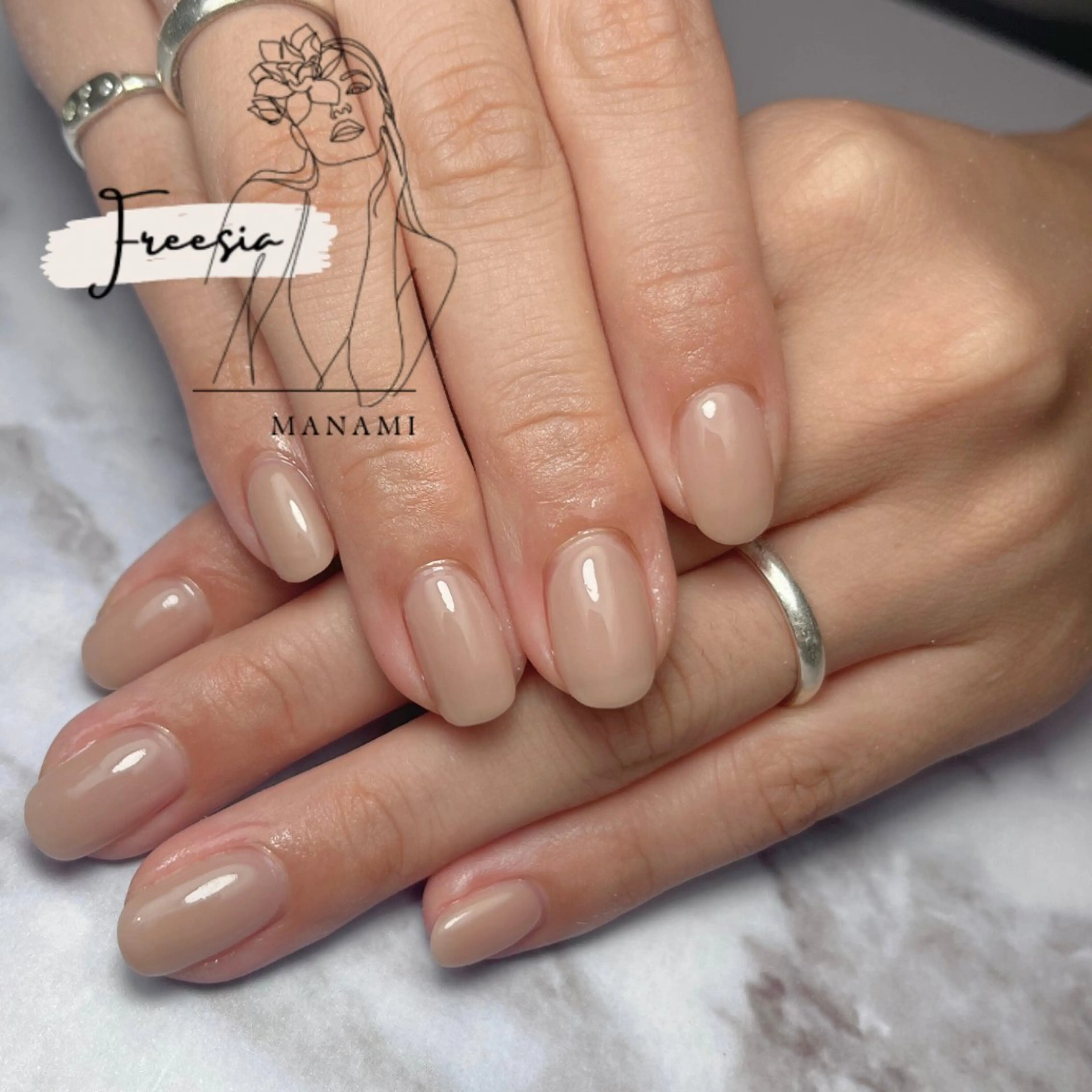 ネイル ワンカラーネイル ハンドネイル freesia Manamiのネイルデザイン