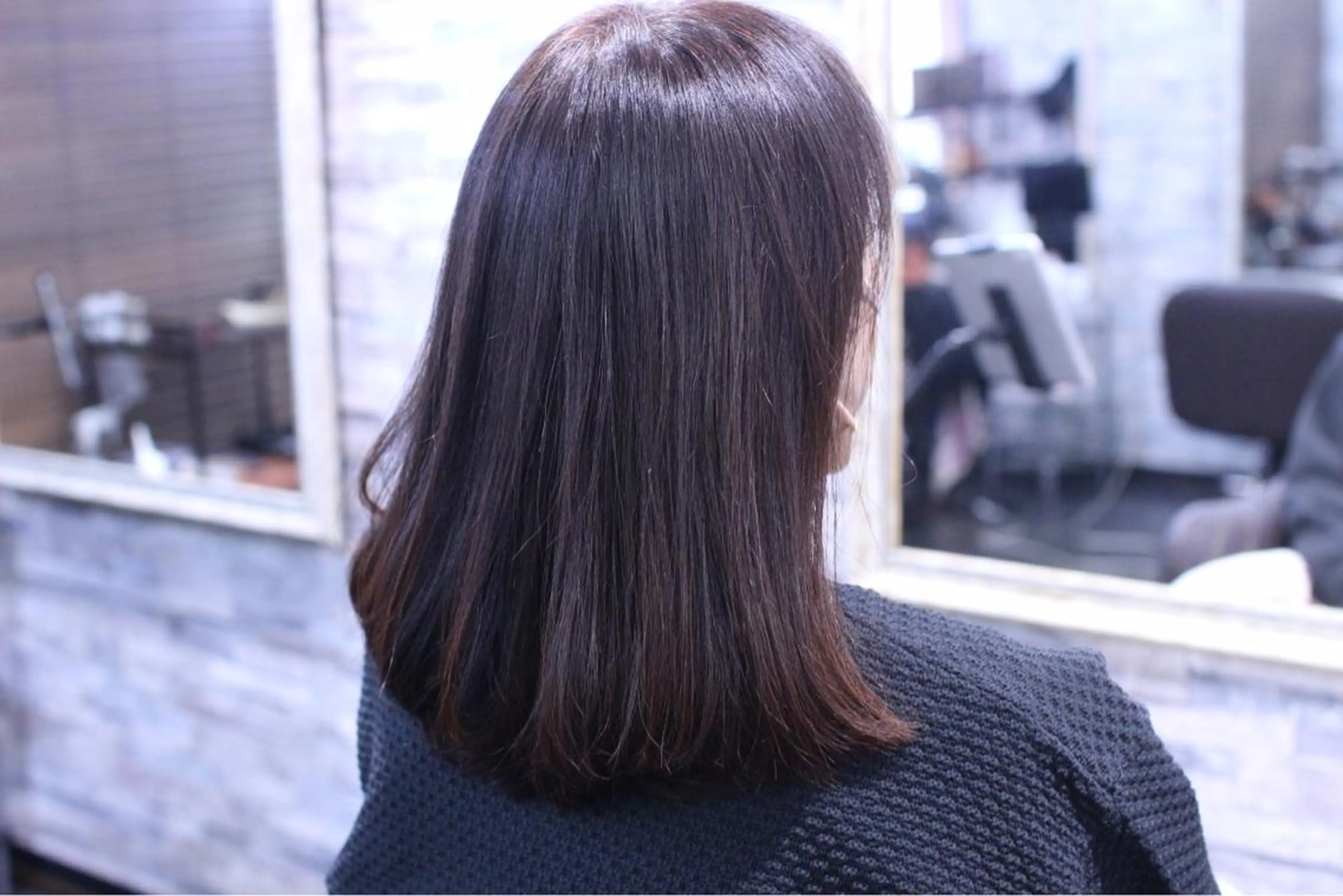 セミロング カラー カット ヘアカラー トリートメント V.S.O.P（ヴィソップ）所属・大通り1番出口1分 髪質改善ヴィソップのヘアスタイル